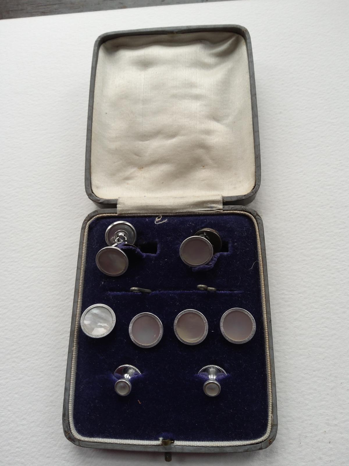 Boxed Set of Mother of Pearl Gentleman's Dress Accessories (1 of 5)