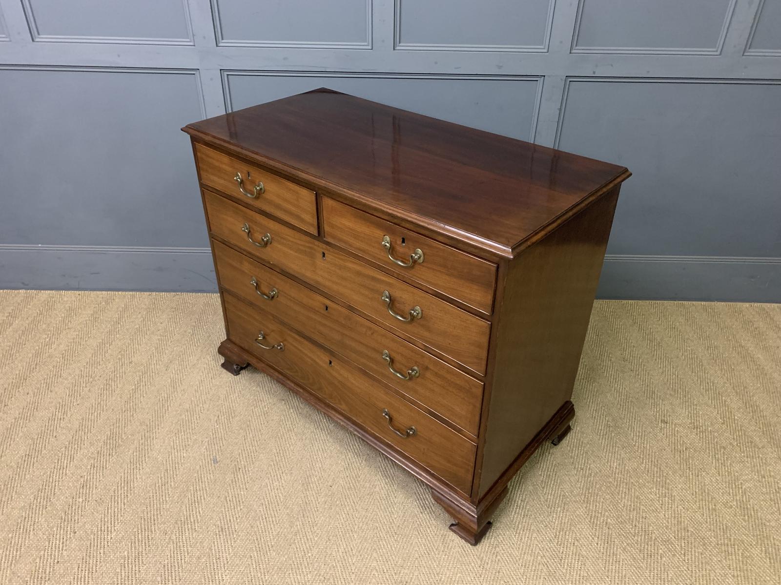 George III Mahogany Chest of Drawers (1 of 16)