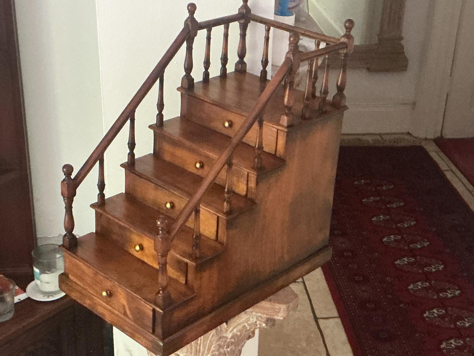 Antique Edwardian Mahogany Model Staircase (1 of 4) Antique Edwardian Mahogany Model Staircase (1 of 4)