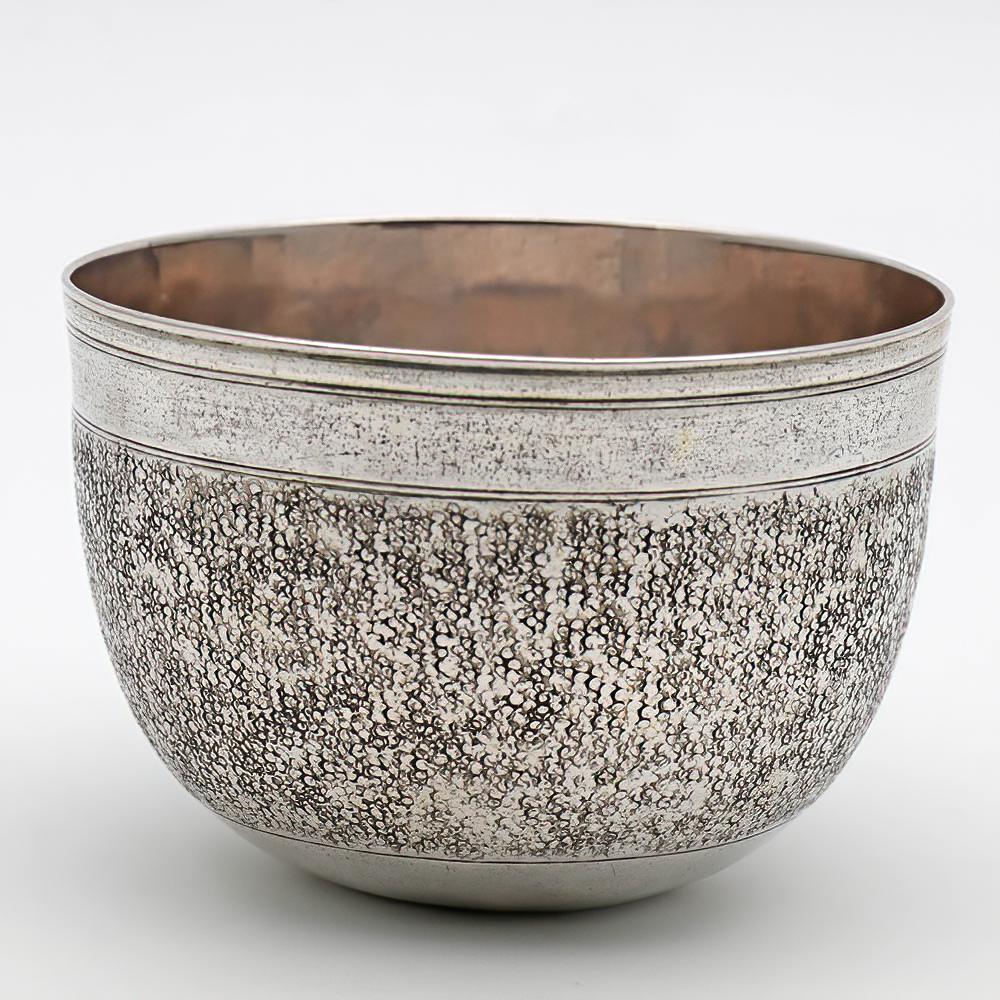 German Silver Circular Goblet c.1690 Augsburg (1 of 4)