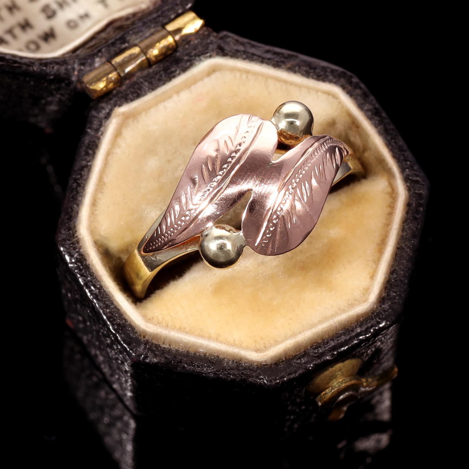 The Vintage Two Feathers Ring (1 of 5)