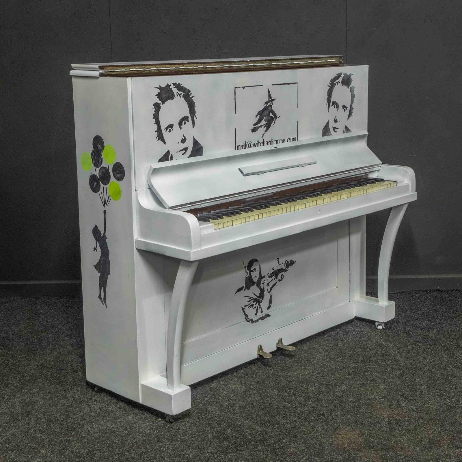 Snazzy Upright Piano (1 of 16) Snazzy Upright Piano (1 of 16)