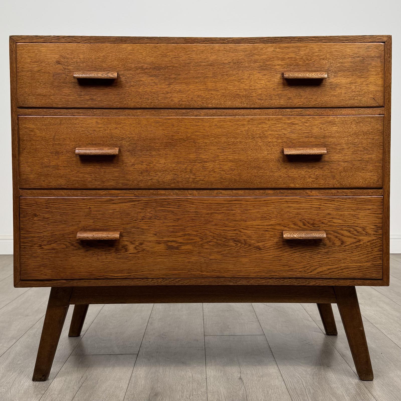 20th Century Oak Chest of Drawers - main image