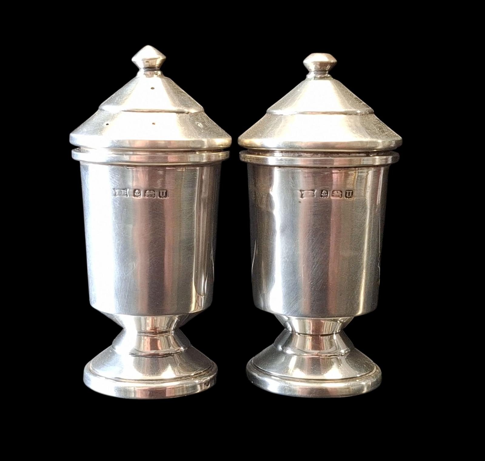 A Pair of 1944 Silver Hallmarked Salt & Pepper Shakers (1 of 2)