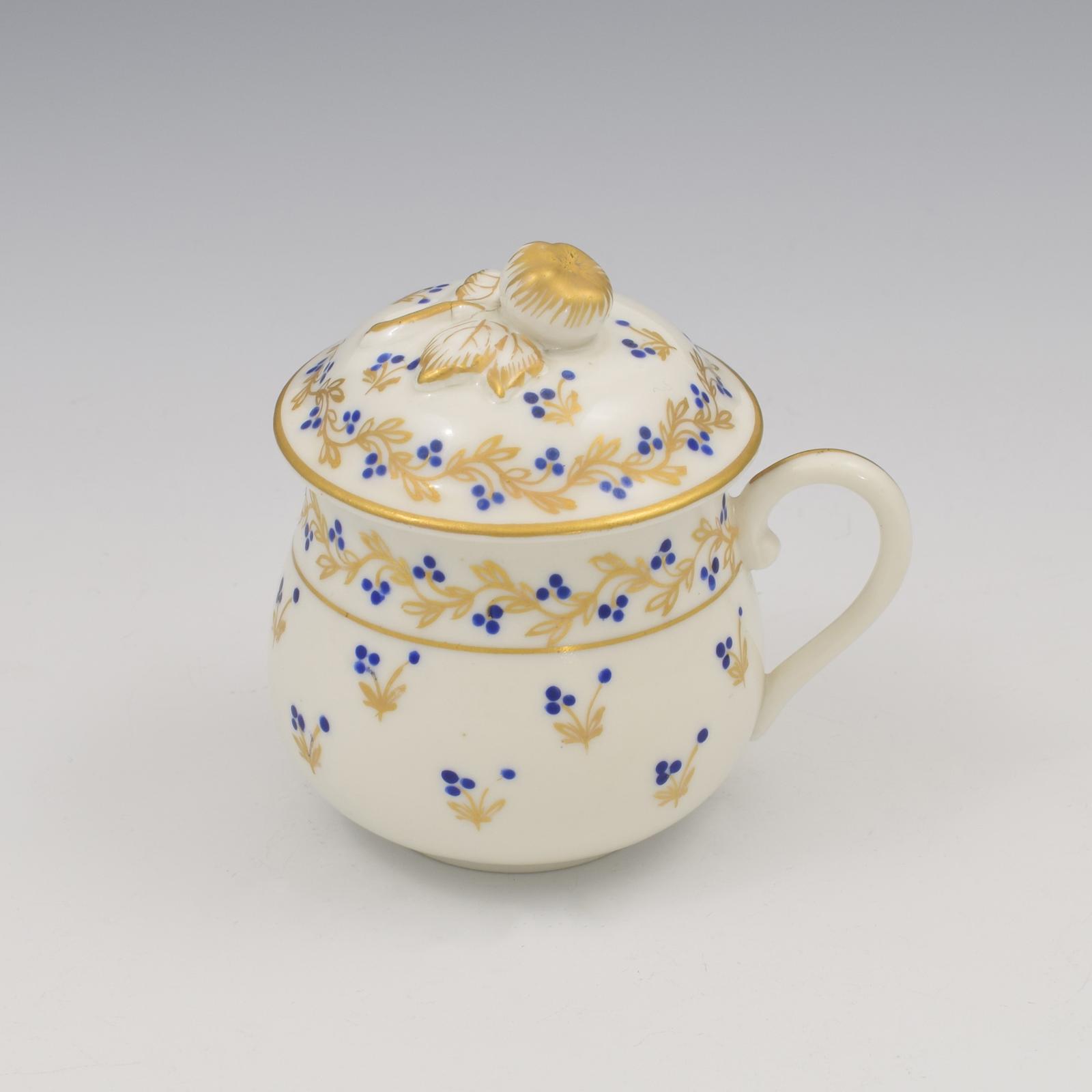 Lovely French Paris Porcelain Custard Cup & Cover c.1870 (Pot à Crème) (1 of 13) Lovely French Paris Porcelain Custard Cup & Cover c.1870 (Pot à Crème) (1 of 13)