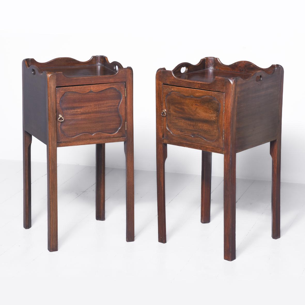 Matched Pair of Original George III Mahogany Bedside Lockers (1 of 8) Matched Pair of Original George III Mahogany Bedside Lockers (1 of 8)