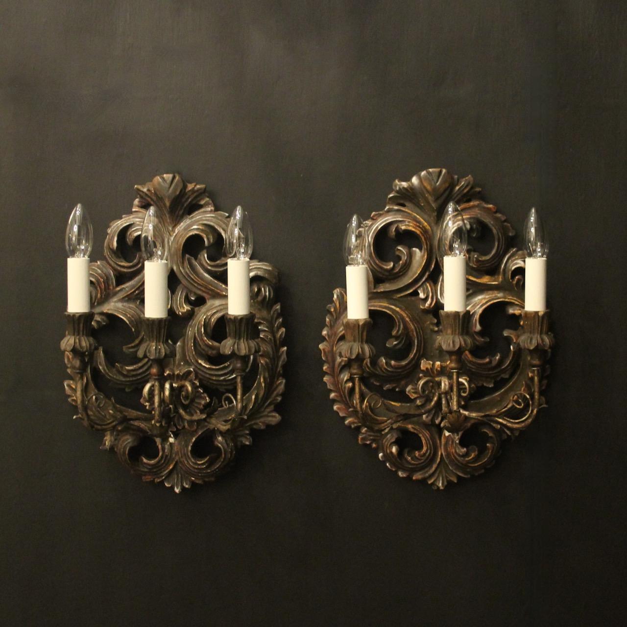 Florentine Pair of Giltwood Antique Wall Lights (1 of 10) Florentine Pair of Giltwood Antique Wall Lights (1 of 10)