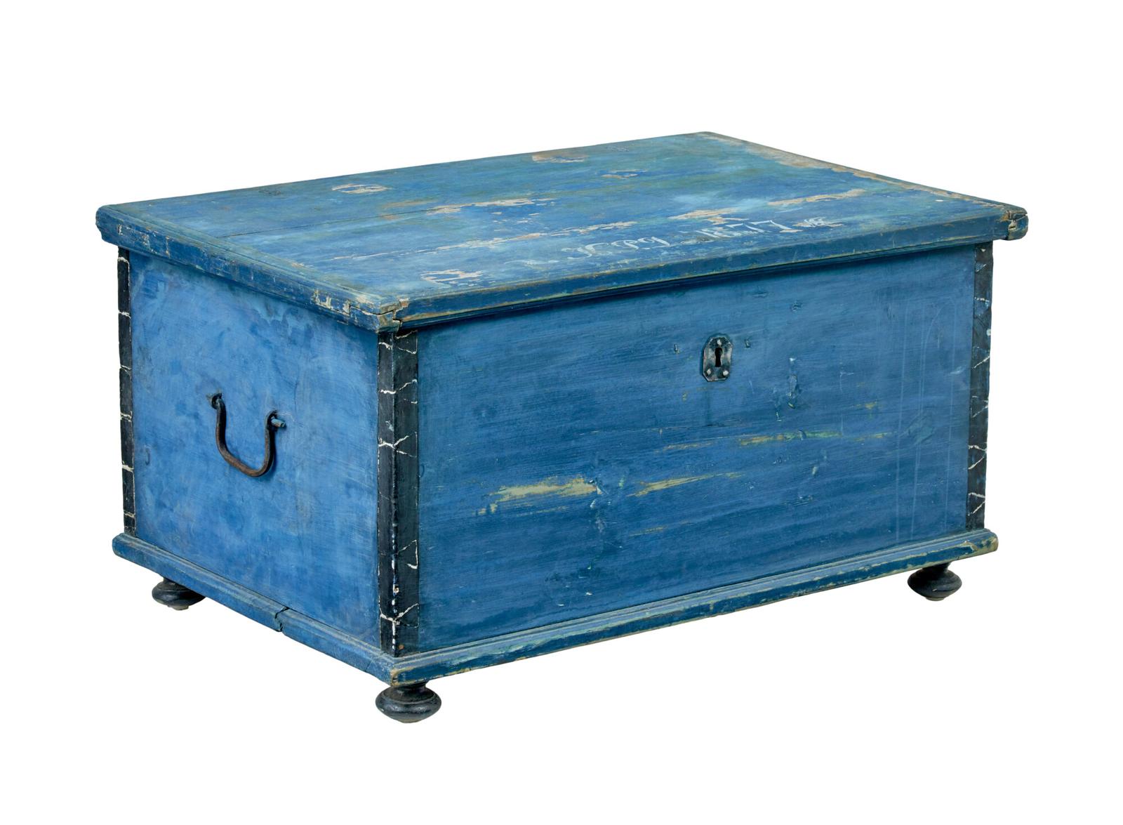 19th Century Swedish Hand Painted Pine Blanket Box (1 of 9) 19th Century Swedish Hand Painted Pine Blanket Box (1 of 9)