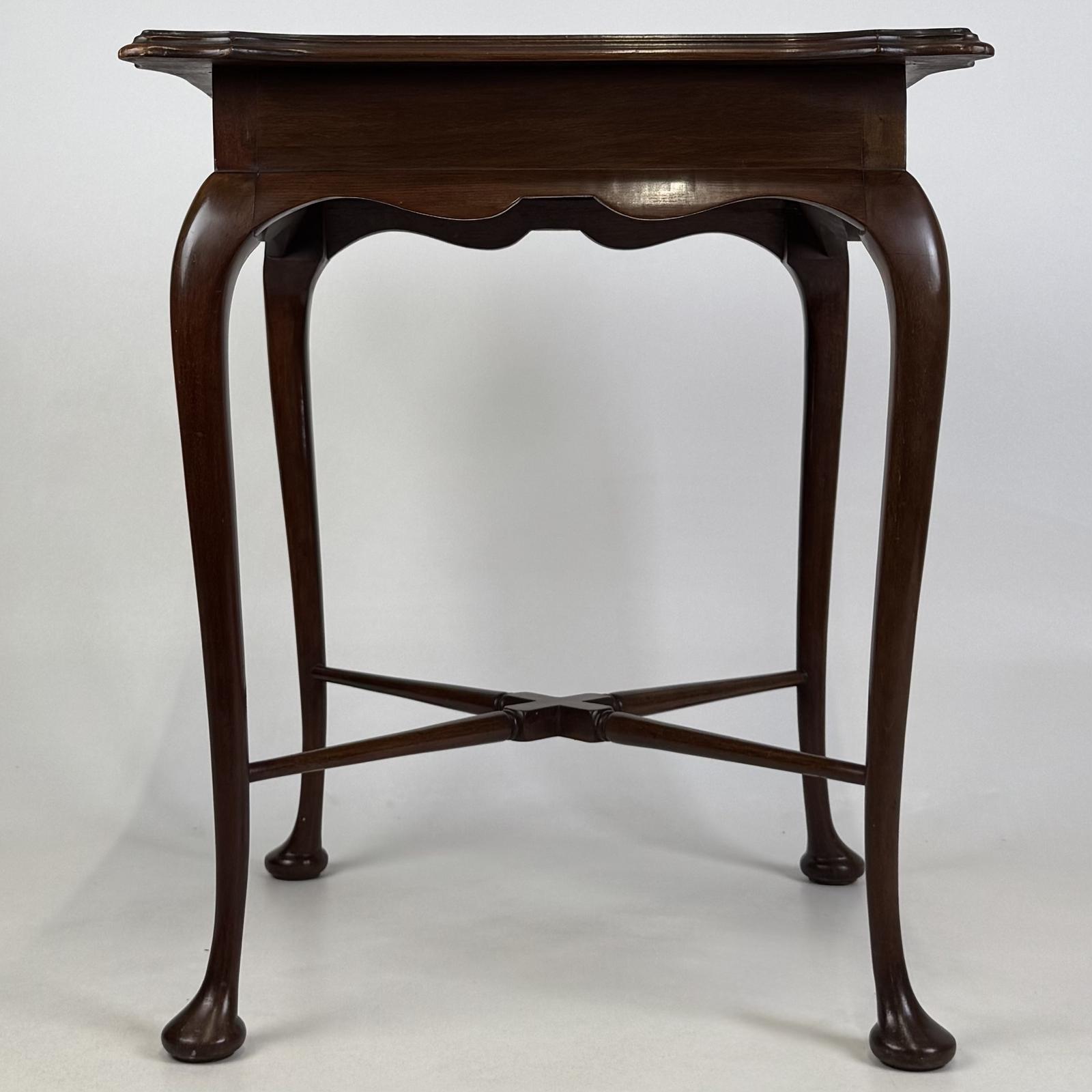Antique 20th Century Edwardian Side Table in Mahogany (1 of 9) Antique 20th Century Edwardian Side Table in Mahogany (1 of 9)