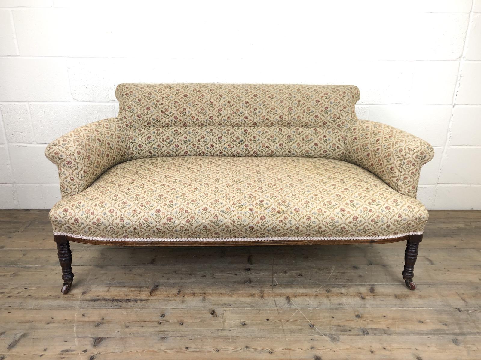 Antique Victorian Three Piece Suite (1 of 26) Antique Victorian Three Piece Suite (1 of 26)