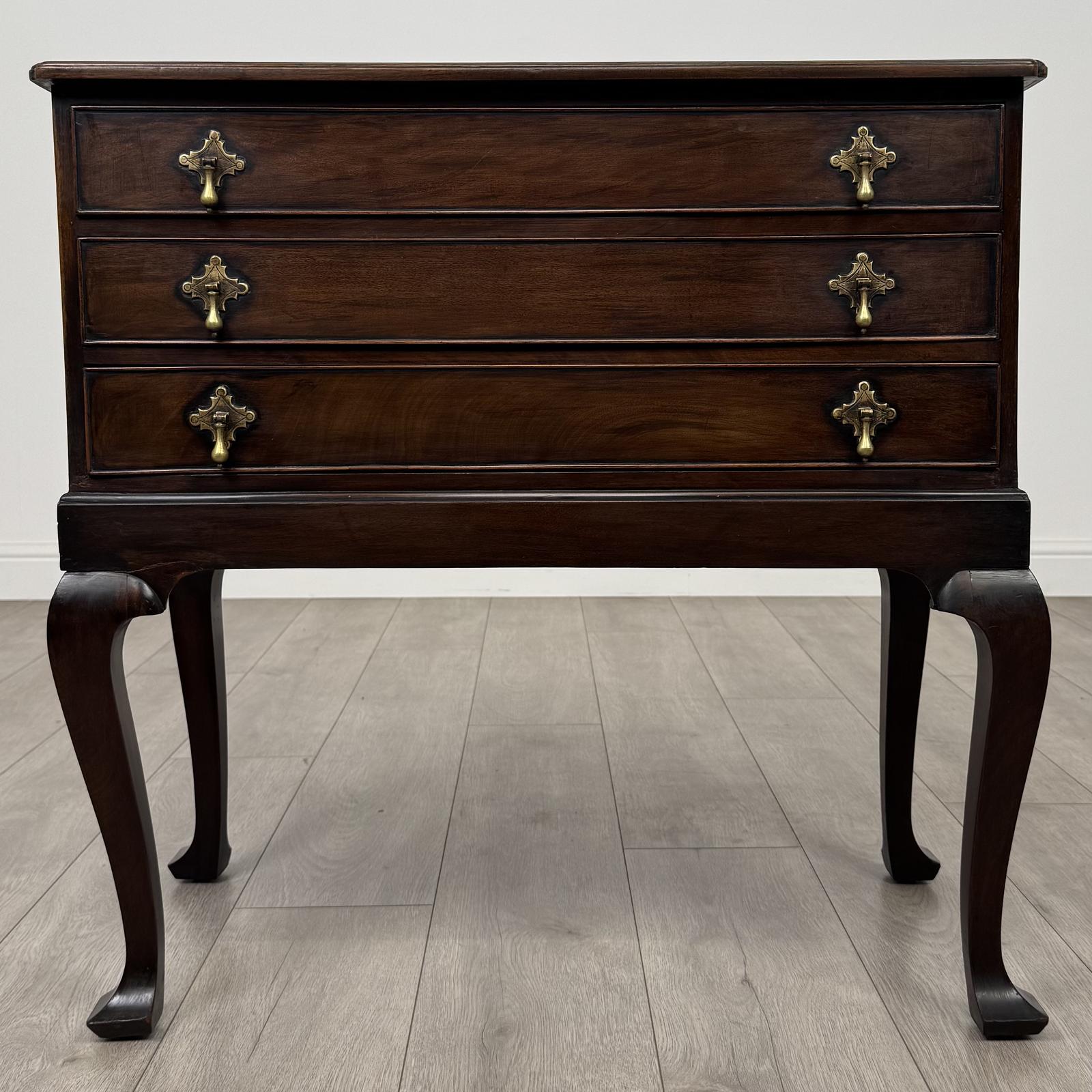 Antique 19th Century Small Chest Of Drawers In Mahogany (1 of 11)