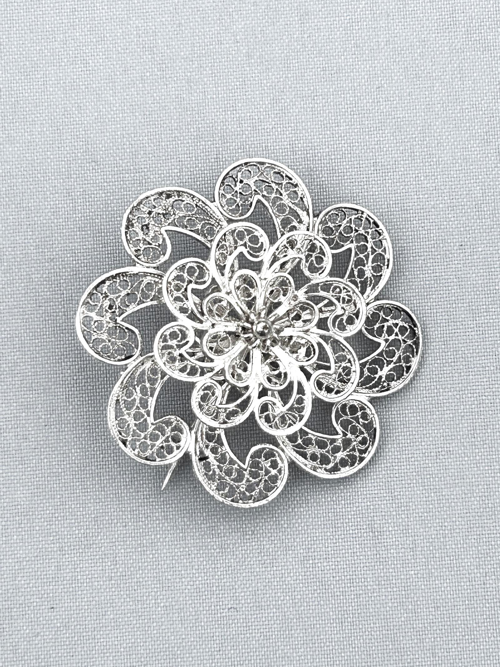 Silver Filigree Flower Brooch (1 of 5)