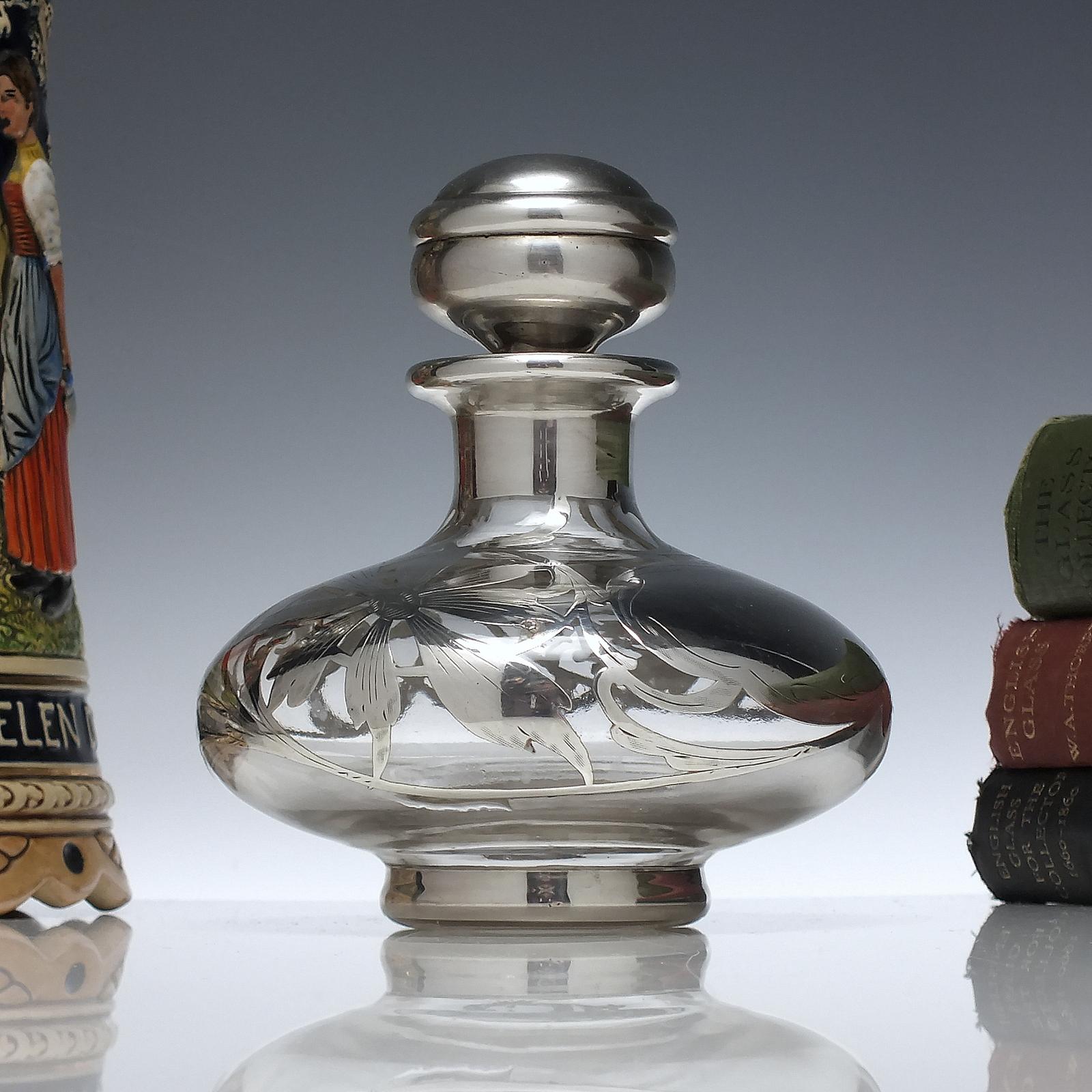 Large Silver Art Nouveau Glass Perfume Bottle c.1900 (1 of 8)