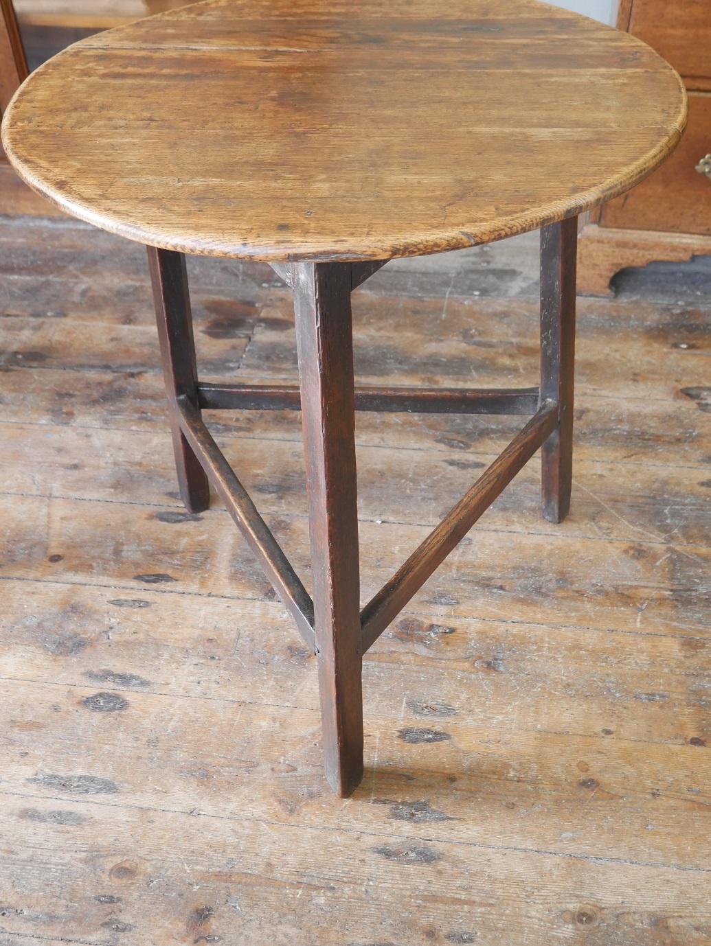 English 1800's Oak Cricket Table (1 of 7) English 1800's Oak Cricket Table (1 of 7)