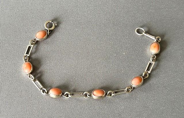 Art Deco Silver & Coral Link Bracelet (1 of 5) Art Deco Silver & Coral Link Bracelet (1 of 5)