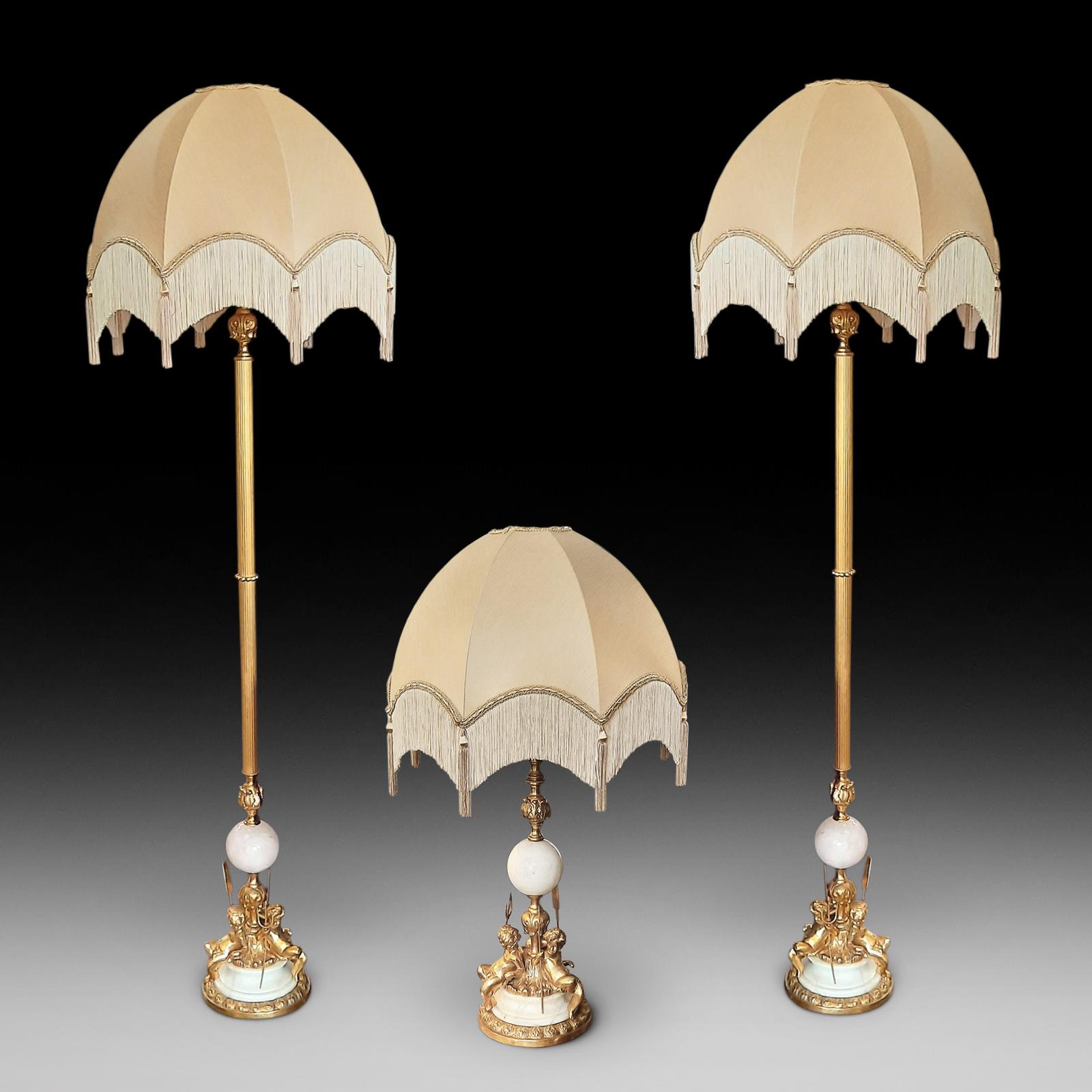 Early 20th Century Spanish Alabaster & Gilt Lamp Set (1 of 11) Early 20th Century Spanish Alabaster & Gilt Lamp Set (1 of 11)