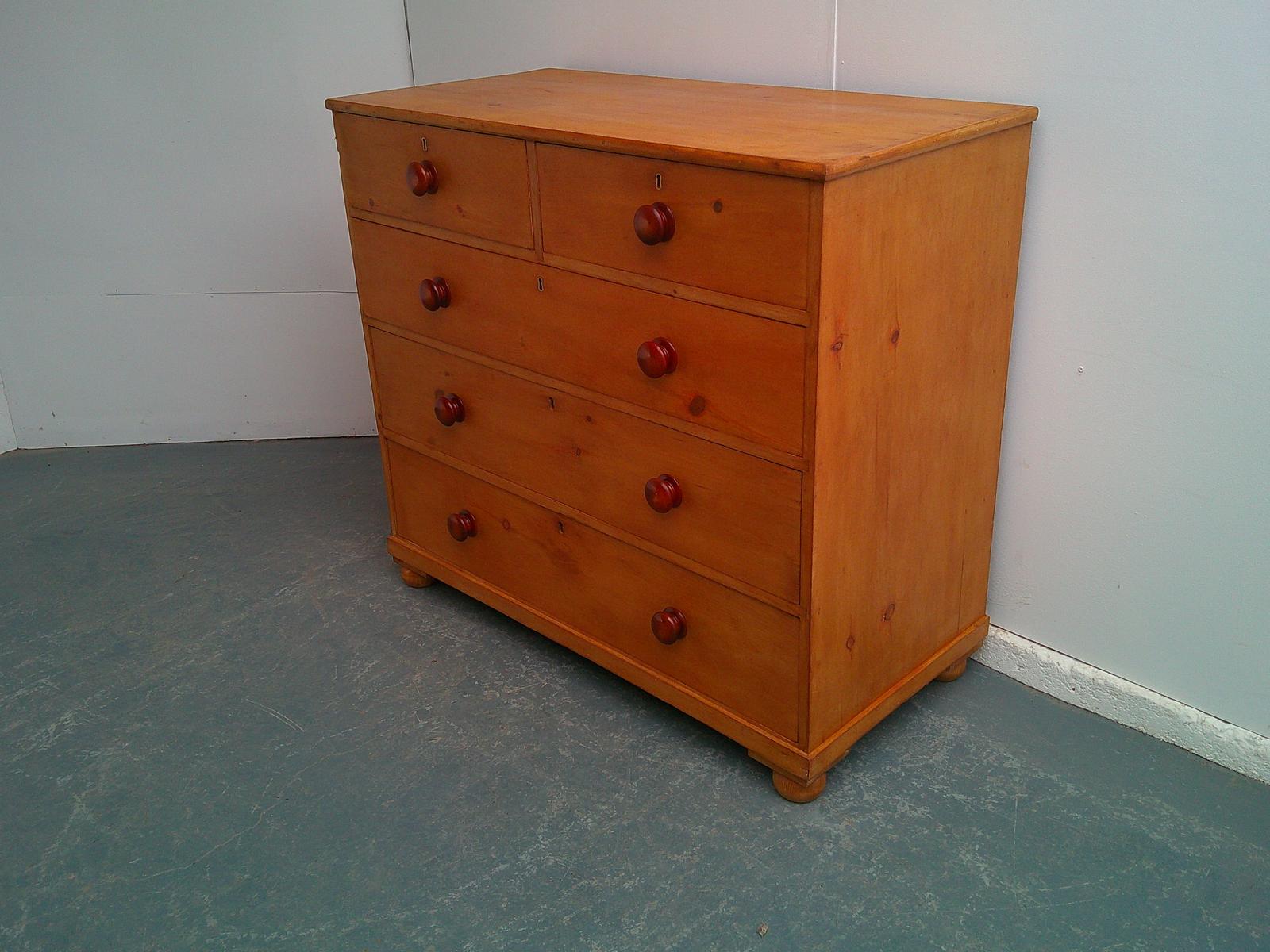 A Lovely Georgian Antique /old Pine Large Waxed 5 Drawer Chest of Drawers (1 of 10) A Lovely Georgian Antique /old Pine Large Waxed 5 Drawer Chest of Drawers (1 of 10)