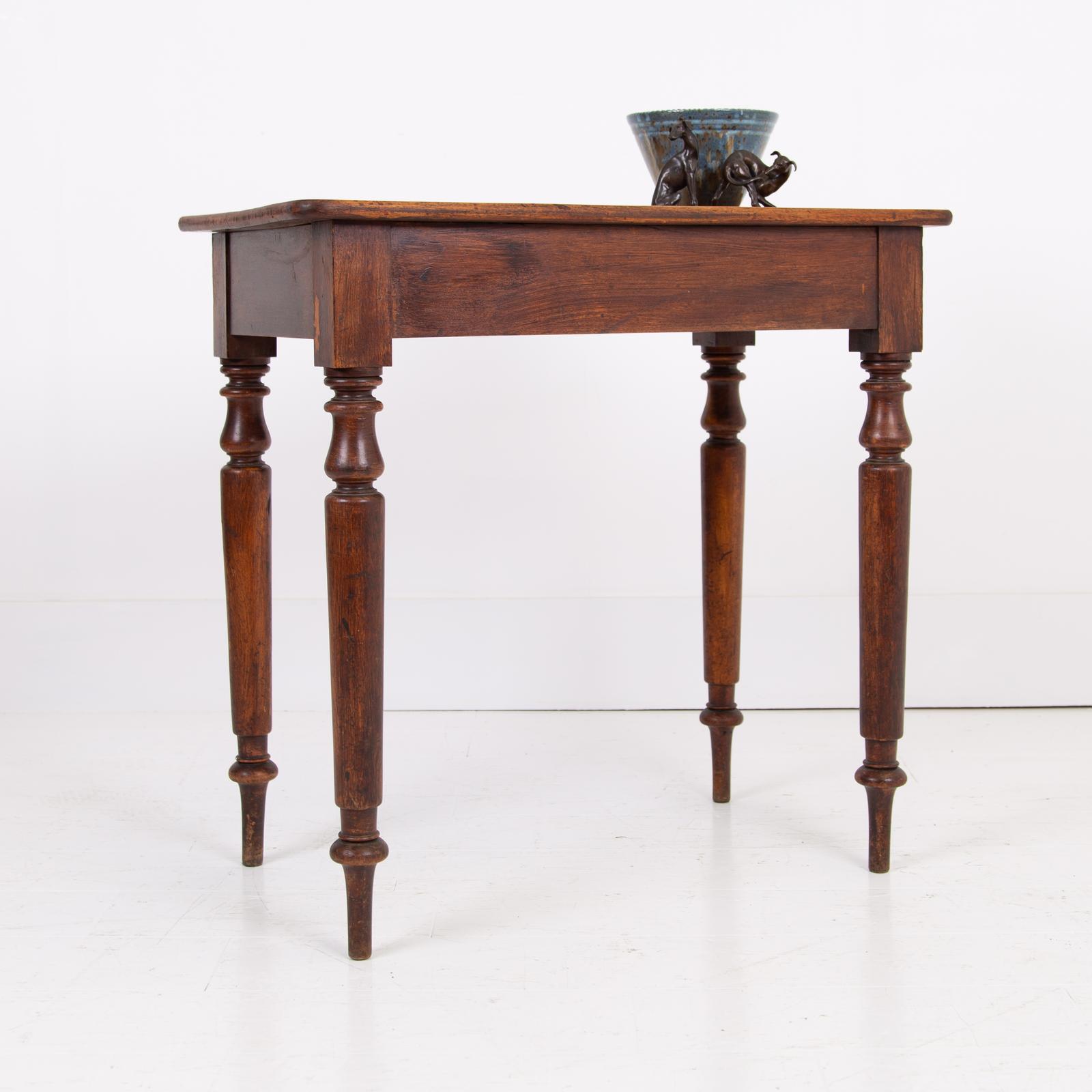 Small Attractive Victorian Side Table C1890 (1 of 11)