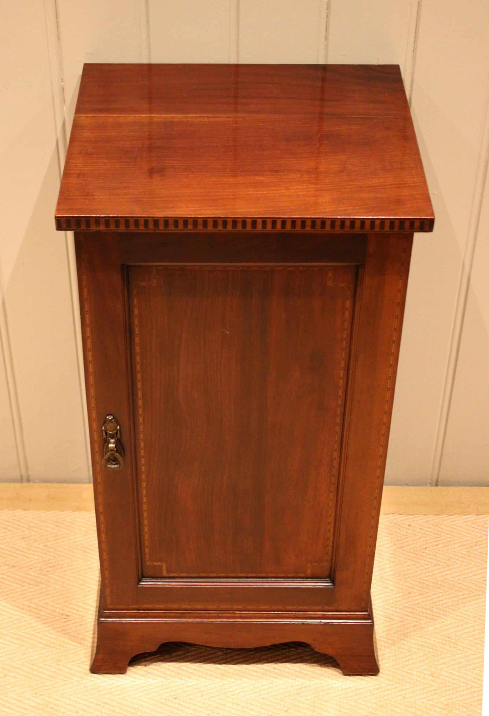 Edwardian Mahogany Bedside Cabinet (1 of 12) Edwardian Mahogany Bedside Cabinet (1 of 12)