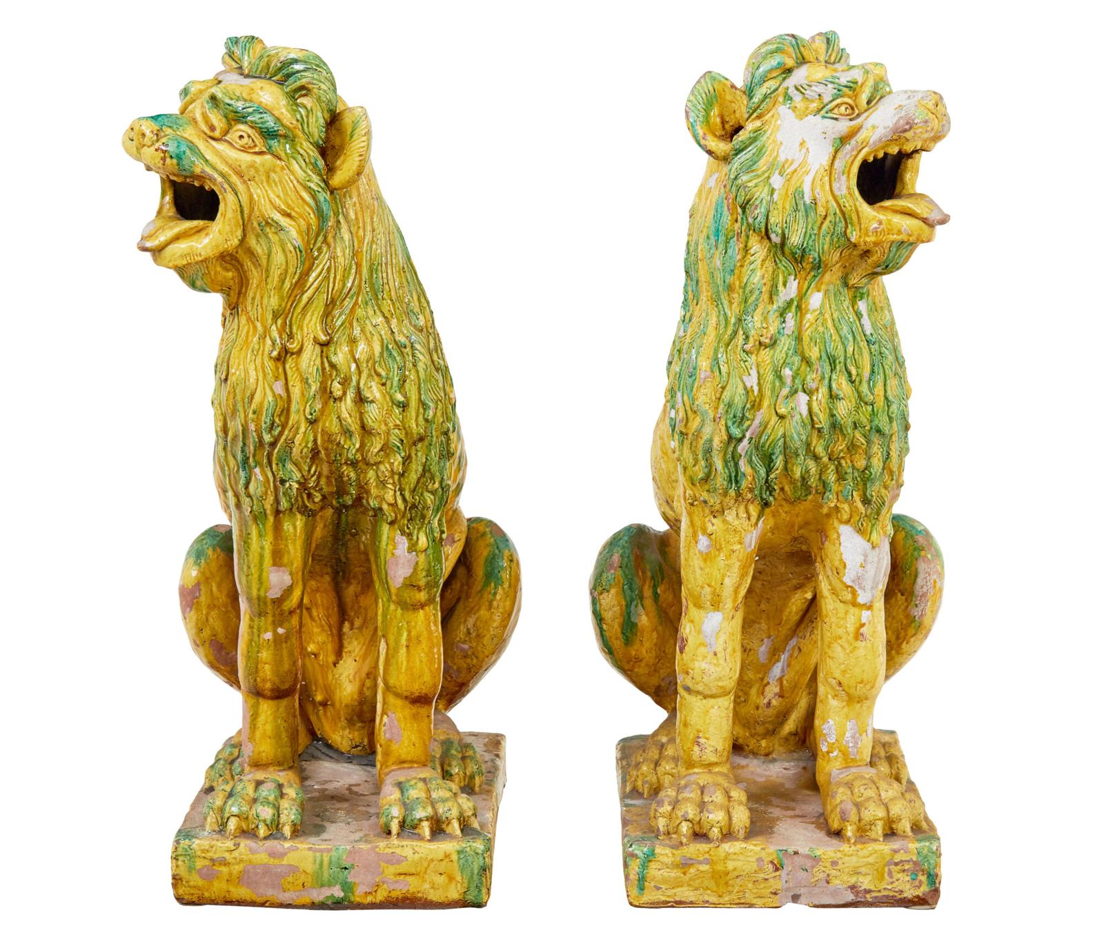 Pair of Mid 20th Century Salt Glazed Decorative Dogs of Fo (1 of 9)
