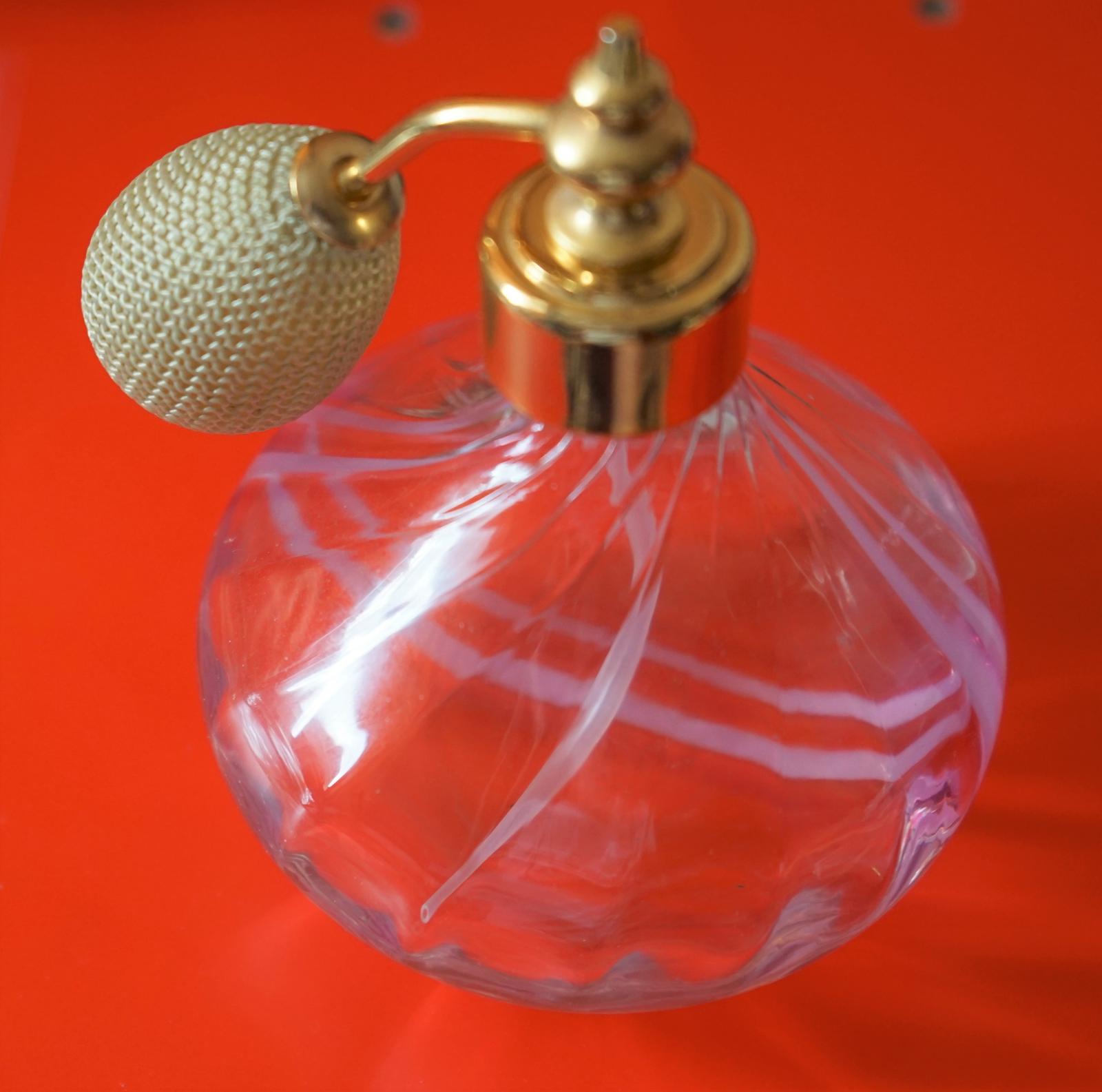 Beautiful Quality Glass Perfume / Scent Atomiser (1 of 9)