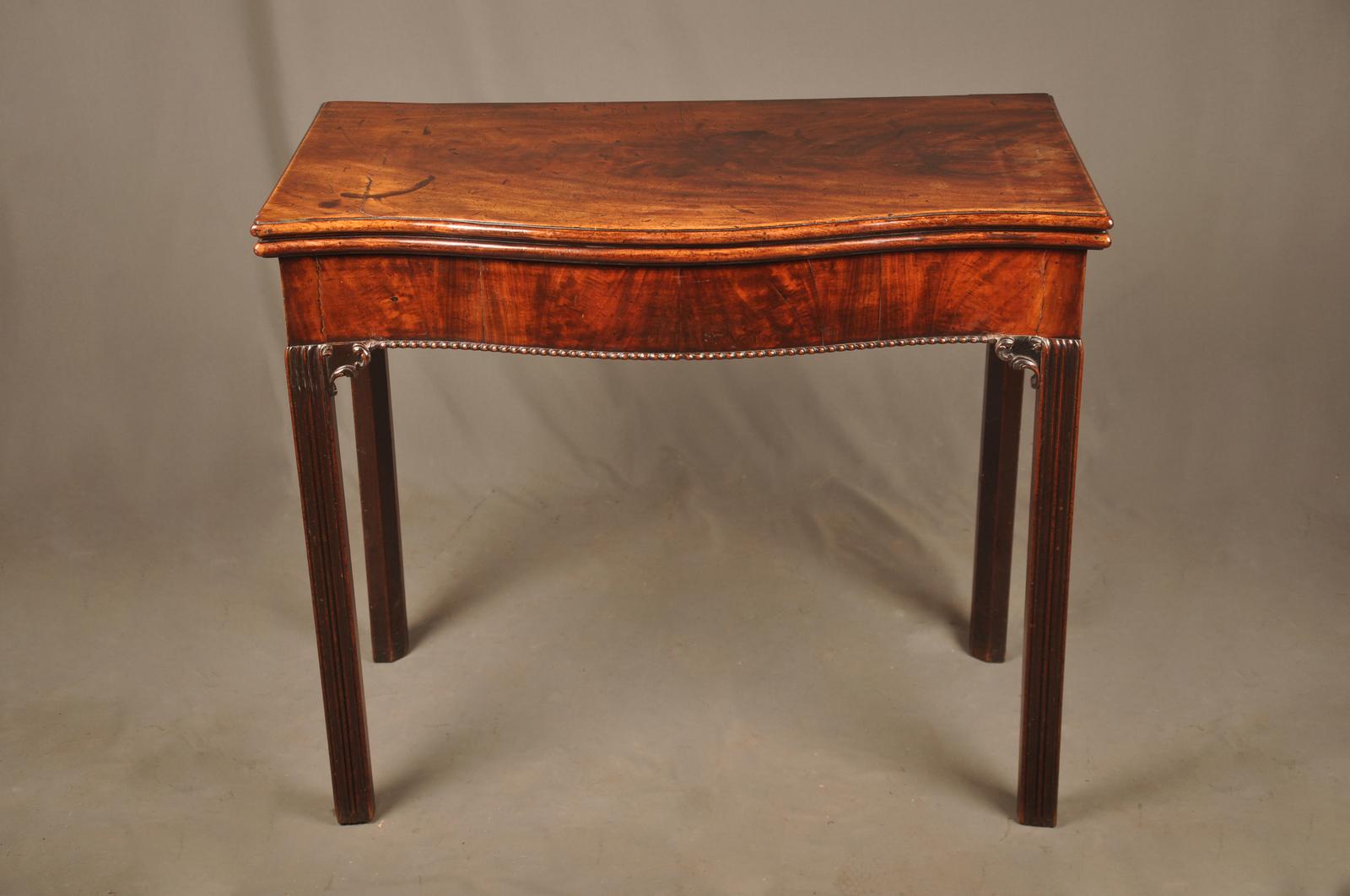 Beautiful 18th Century Mahogany Card Table (1 of 12) Beautiful 18th Century Mahogany Card Table (1 of 12)