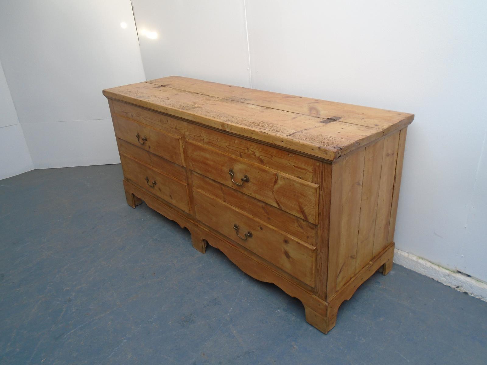 Georgian Extra Wide Antique Pine Waxed Blanket Box / TV Stand (1 of 11)