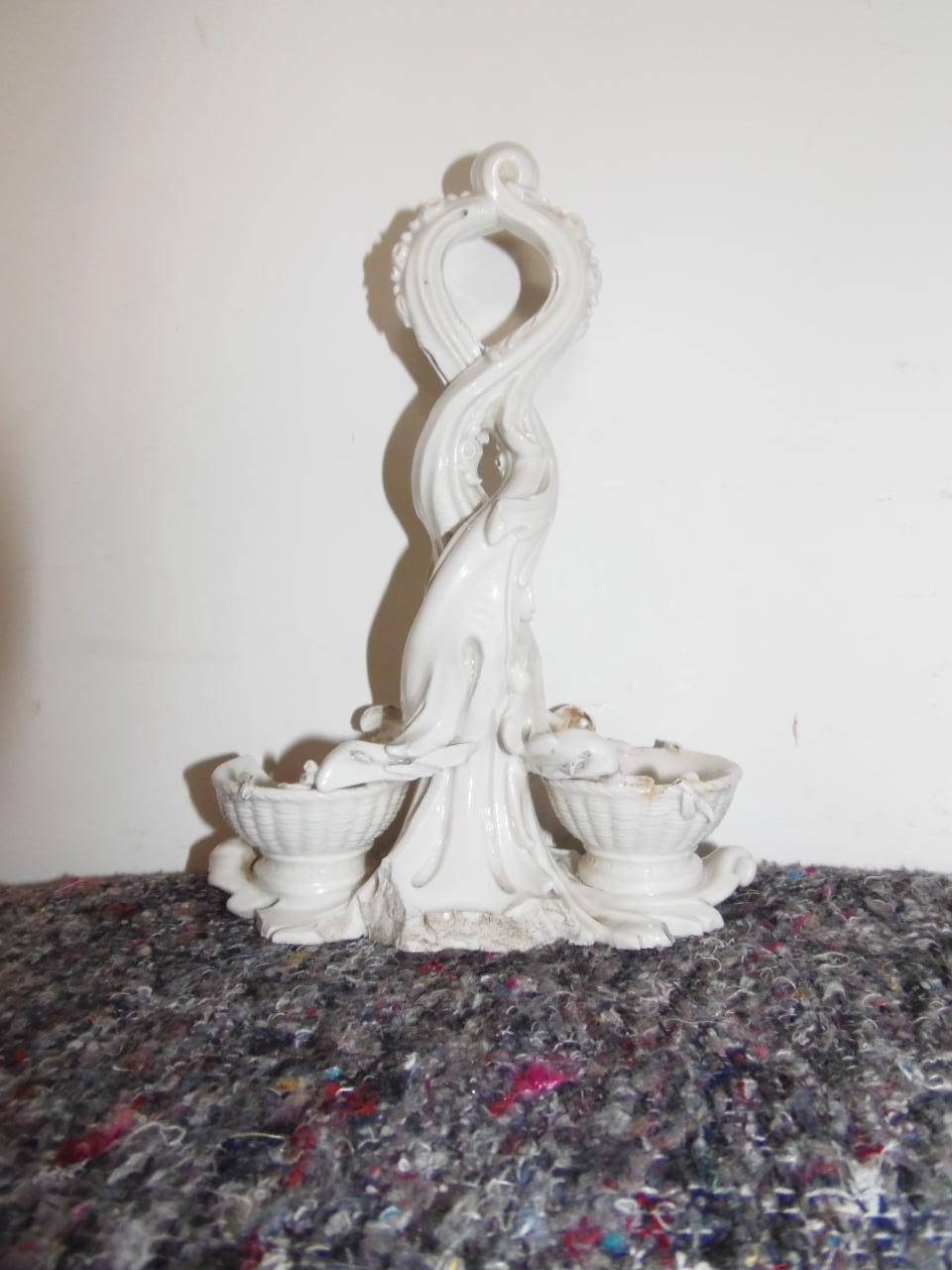 Ludwigsburg Porcelain Table Piece (1 of 12)