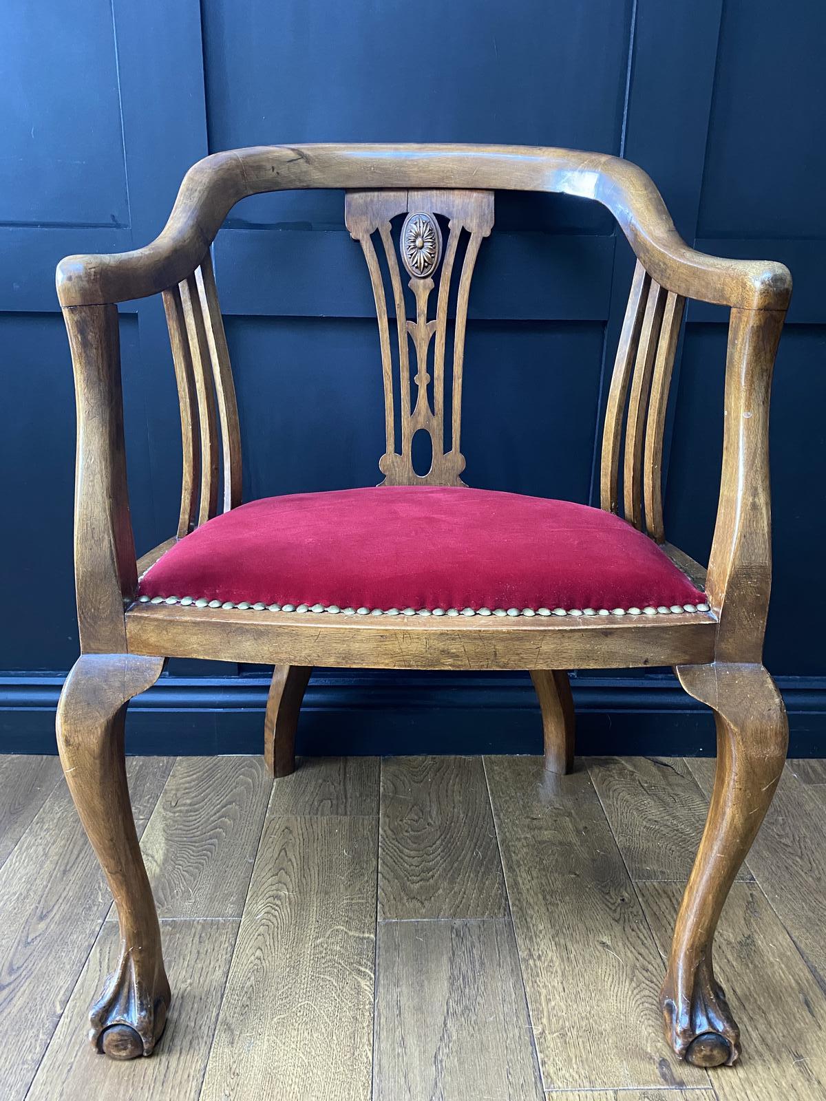 Early 20th Century Walnut Tub Chair (1 of 7) Early 20th Century Walnut Tub Chair (1 of 7)