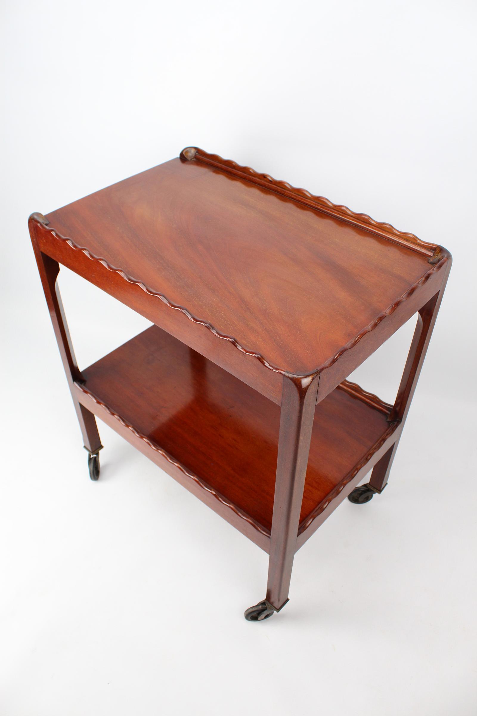 An Antique Mahogany Two Tier Trolley (1 of 13)