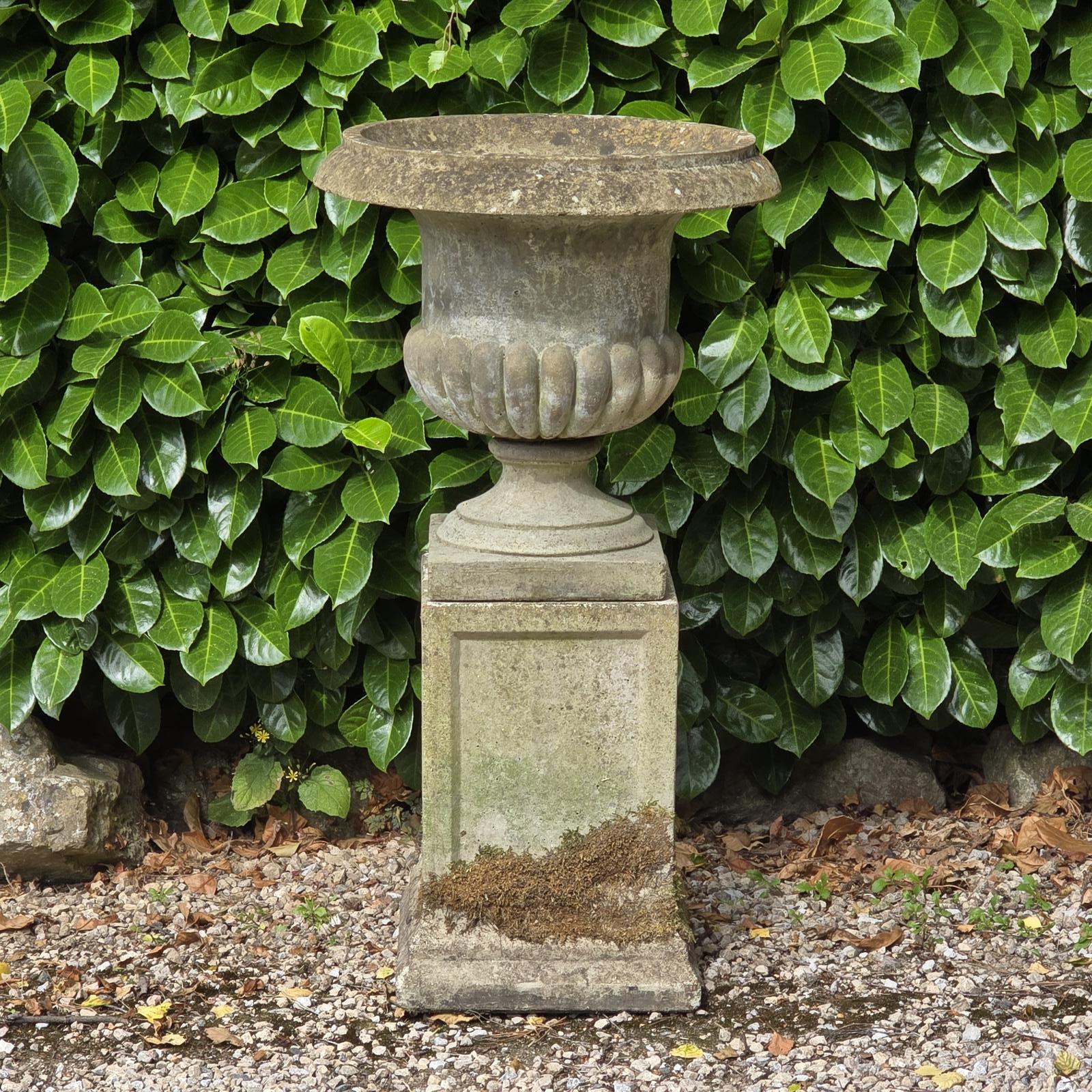 Good Weathered Garden Urn on Pedestal (1 of 4)
