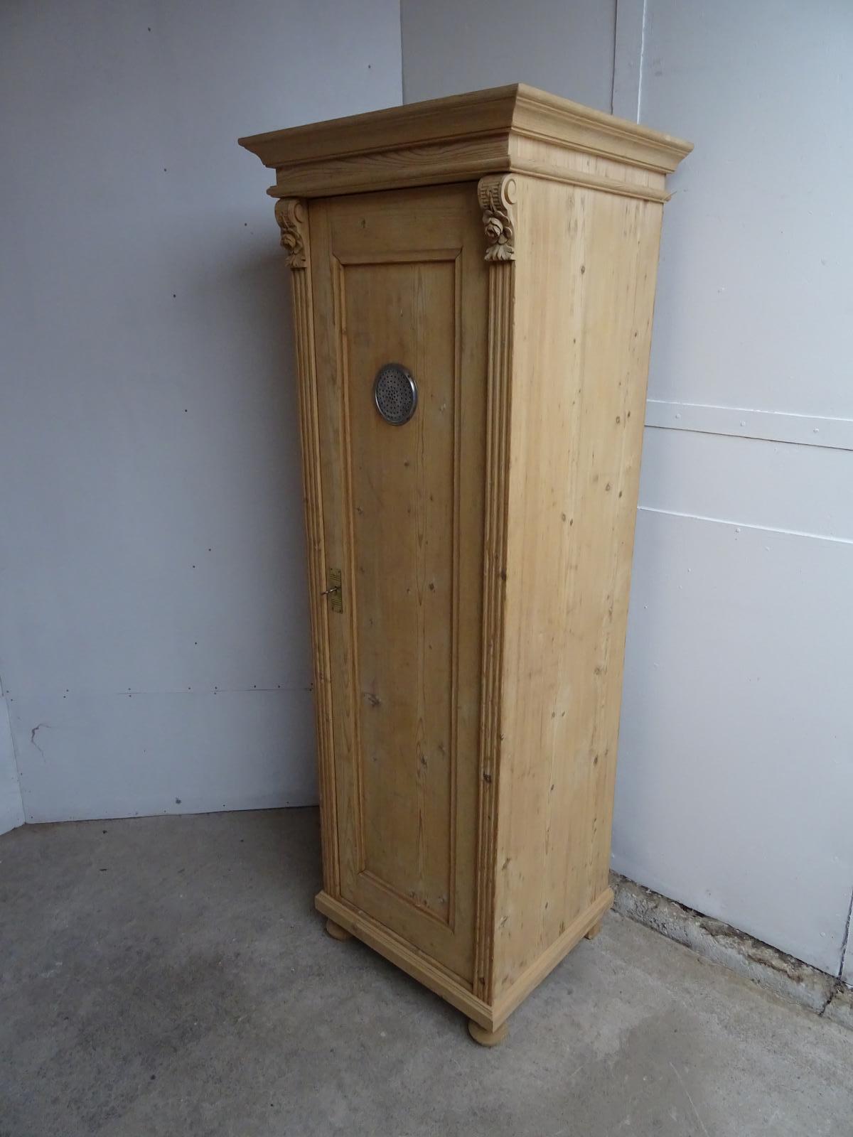 Lovely Antique Pine 1 Door Kitchen Food / Storage Cupboard to wax /paint (1 of 10) Lovely Antique Pine 1 Door Kitchen Food / Storage Cupboard to wax /paint (1 of 10)