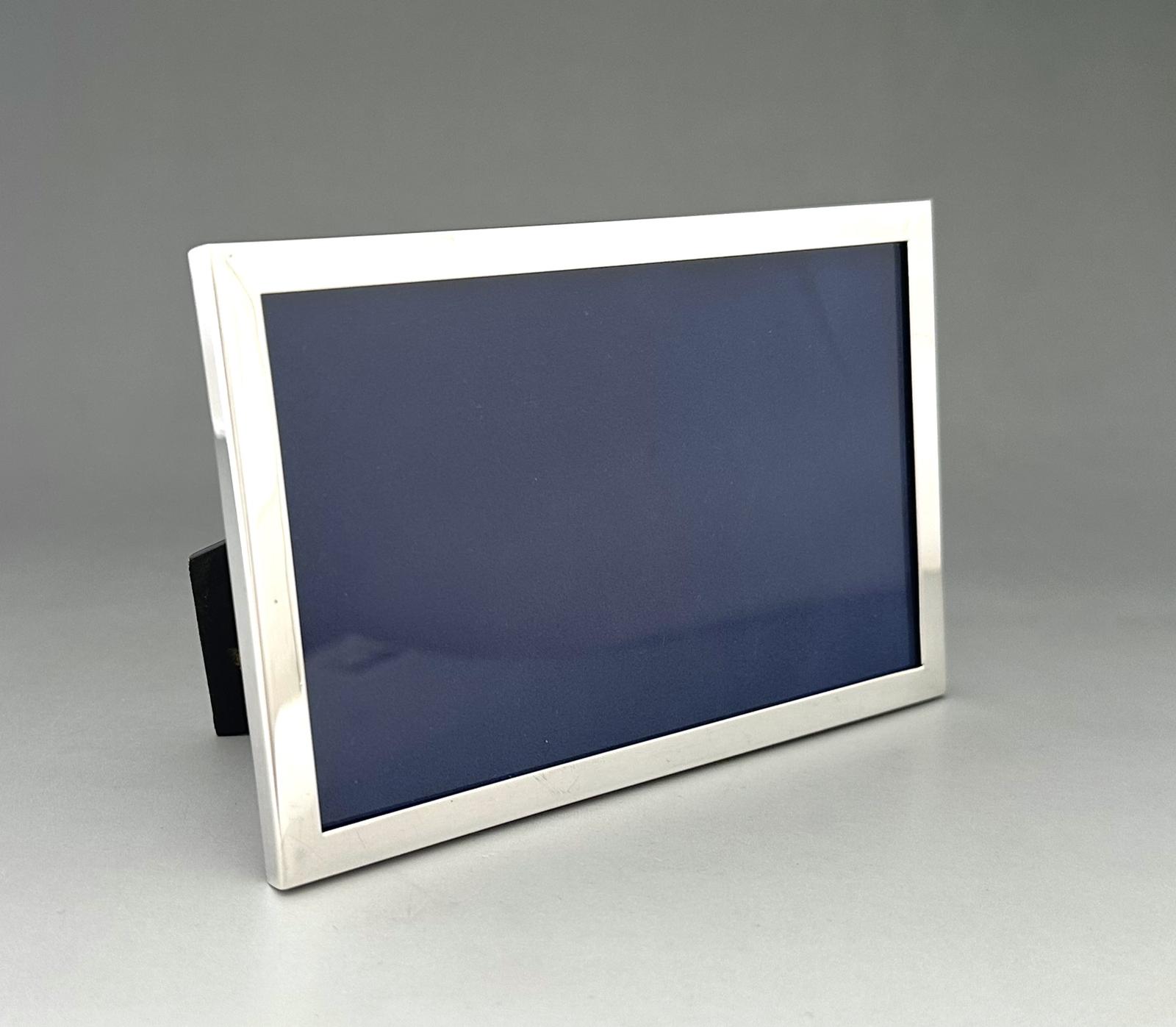 Item Main Image Item Main Image