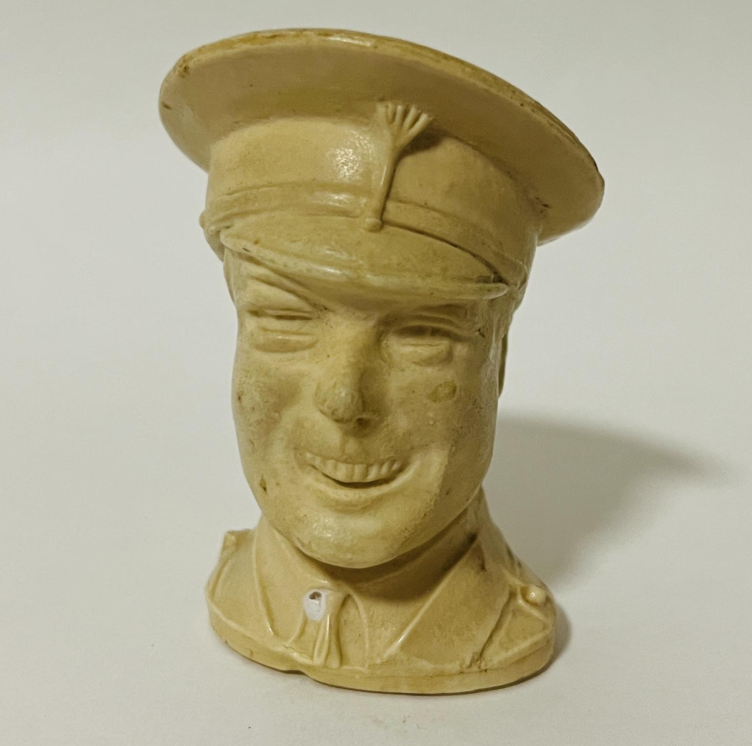 Novelty Celluloid Edward VIII Tape Measure (1 of 9)