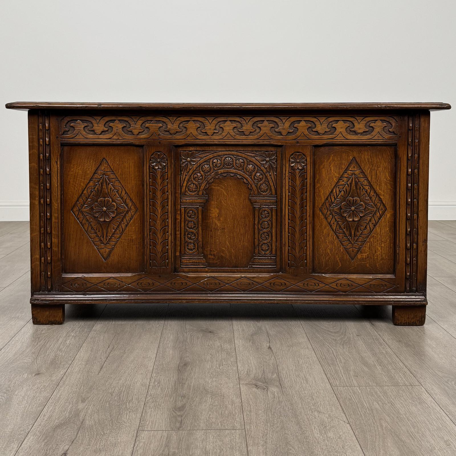 Antique 20th Century Fine Quality Carved Oak Blanket Box (1 of 10)