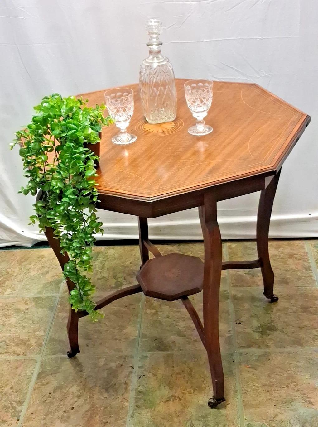 Antique Edwardian Mahogany Occasional Table with Age Related Marks (1 of 8)