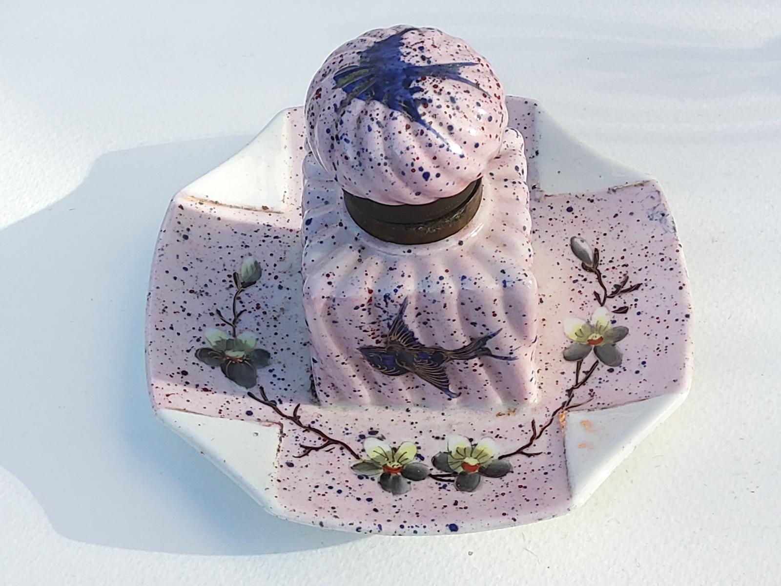 Ceramic Inkwell with Floral and Bird Decorations (1 of 5) Ceramic Inkwell with Floral and Bird Decorations (1 of 5)