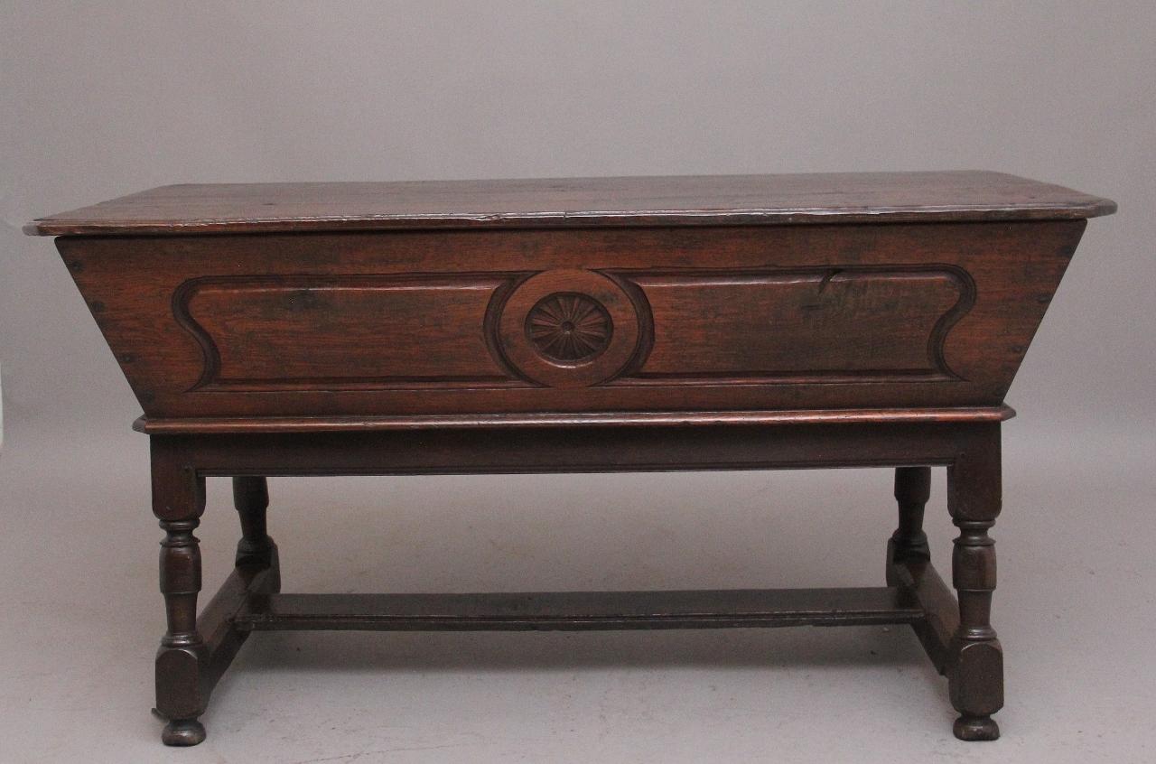 18th Century Oak Dough Bin on Stand (1 of 10) 18th Century Oak Dough Bin on Stand (1 of 10)