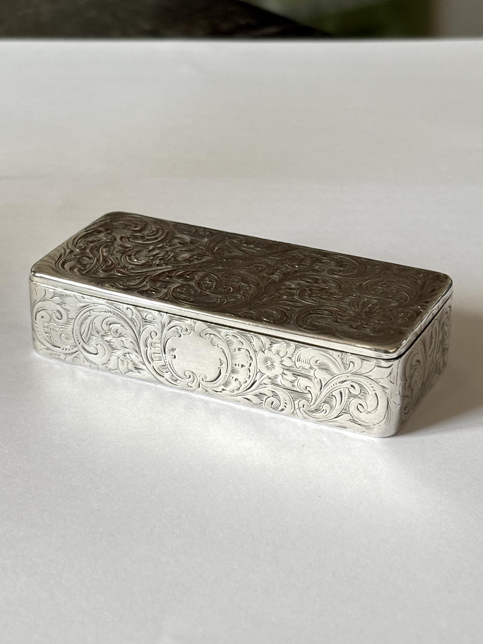 Early Victorian Silver Gilt Snuff Box AJ Norman London 1841 *Rare Maker* 103g (1 of 16)