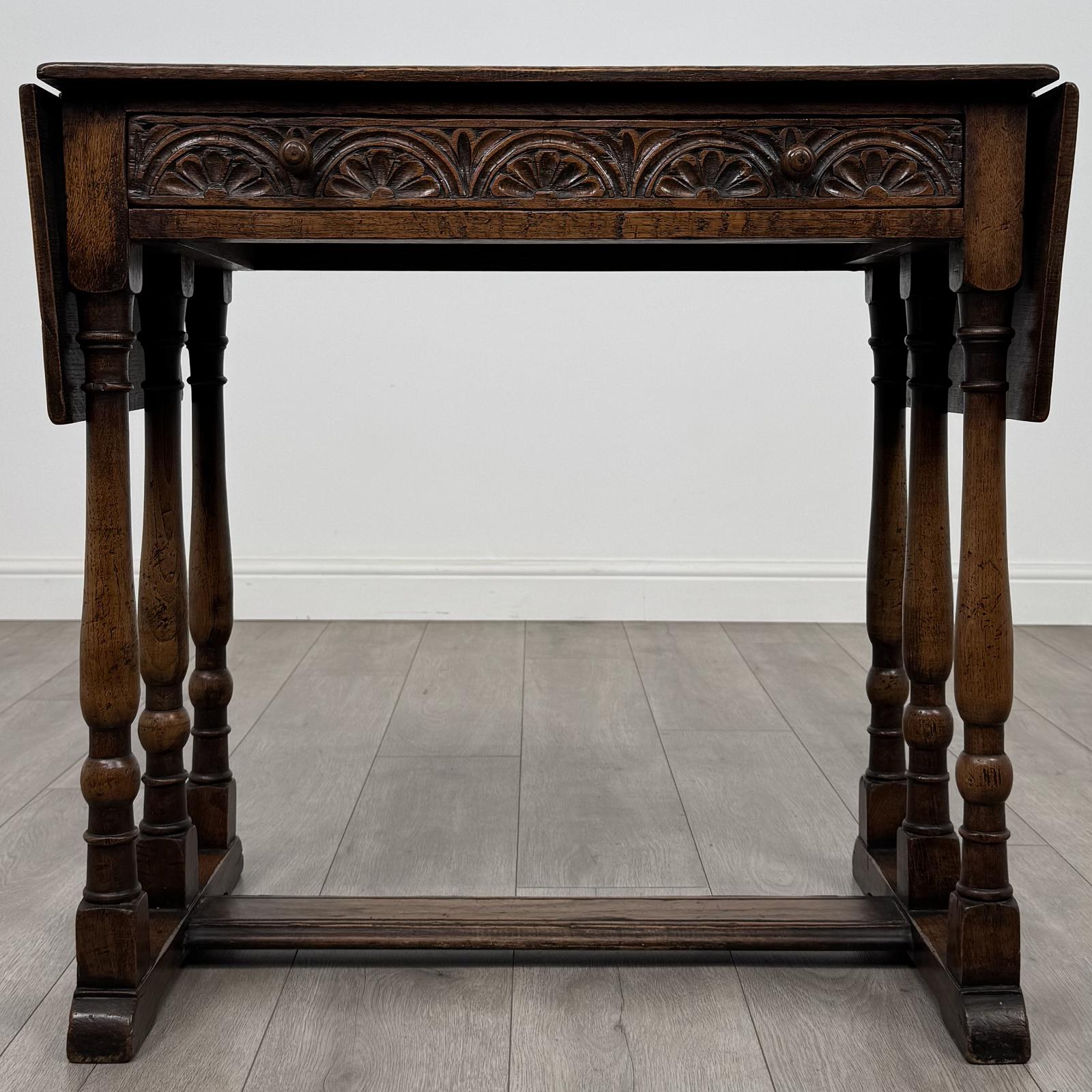 Antique 20th Century Fine Quality Drop Leaf Side Table in Oak (1 of 14)