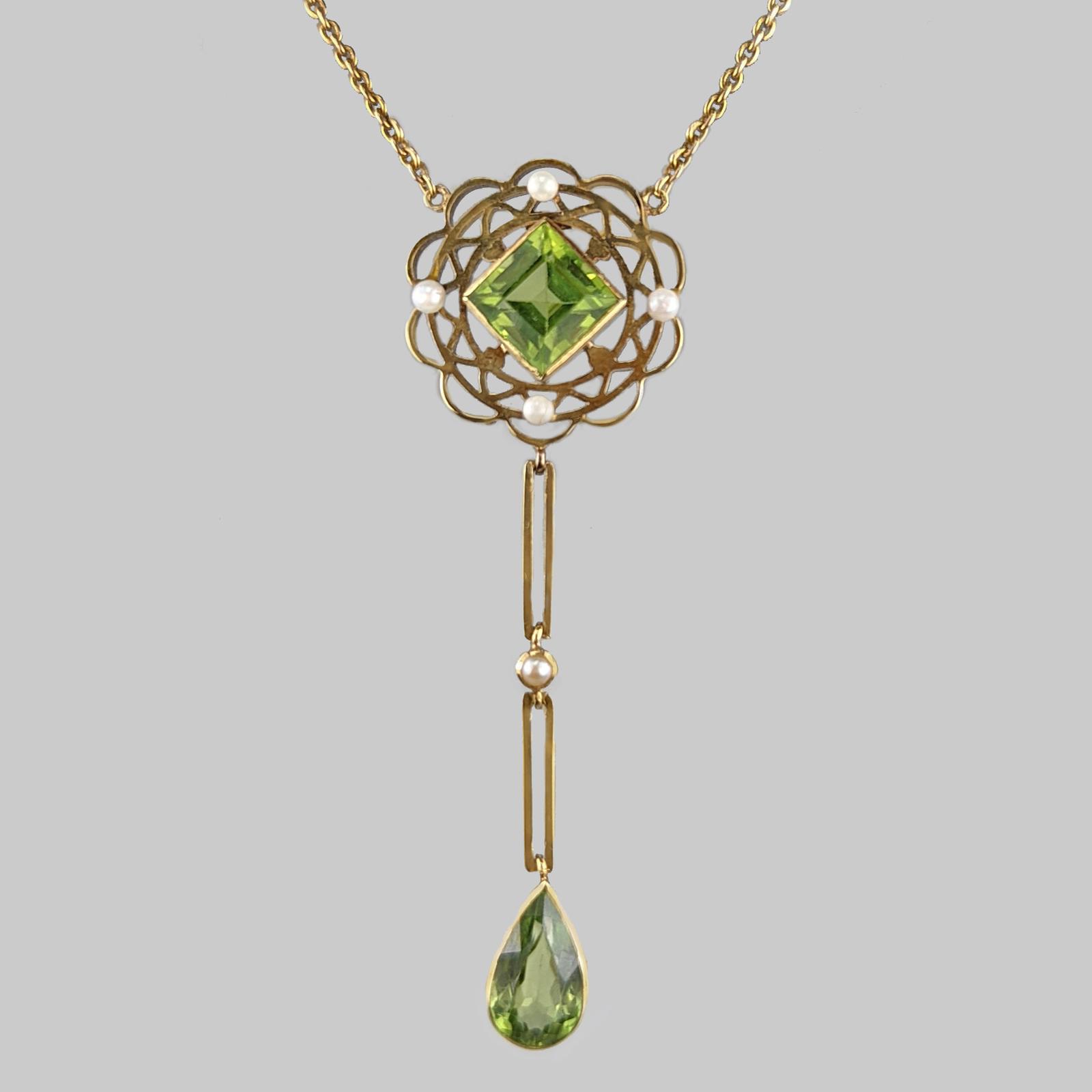 Peridot and Pearl Necklace 15ct Gold Antique Pendant Edwardian Necklace Circa1905 (1 of 6)