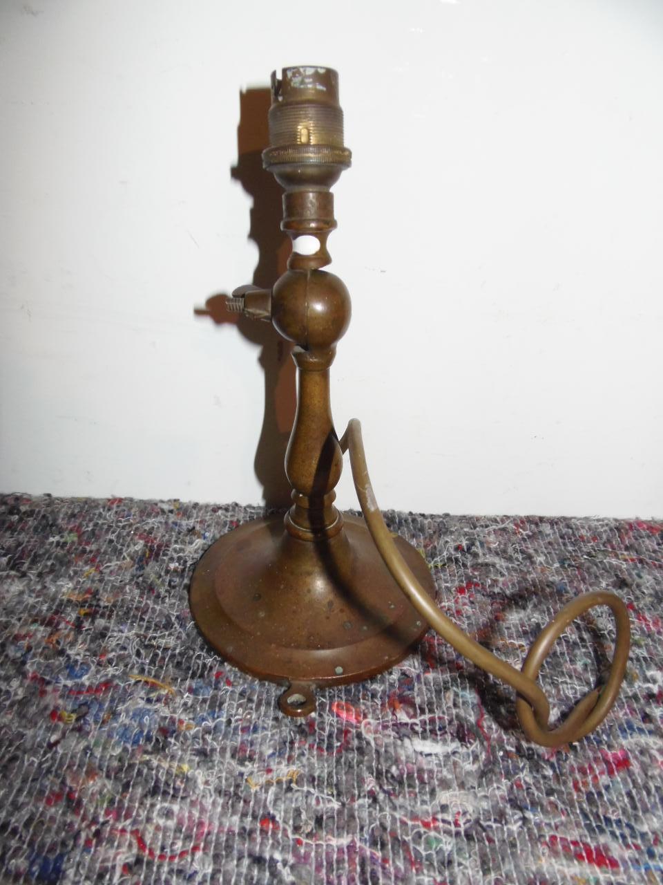 Arts and Crafts Table Light (1 of 9)