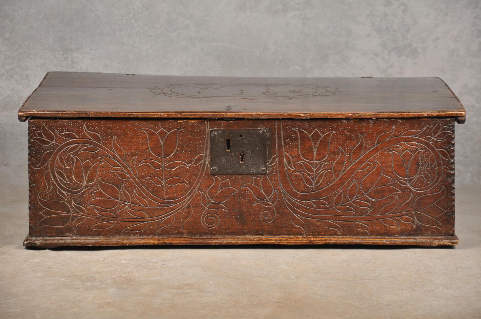 18th Century Oak Box (1 of 10)