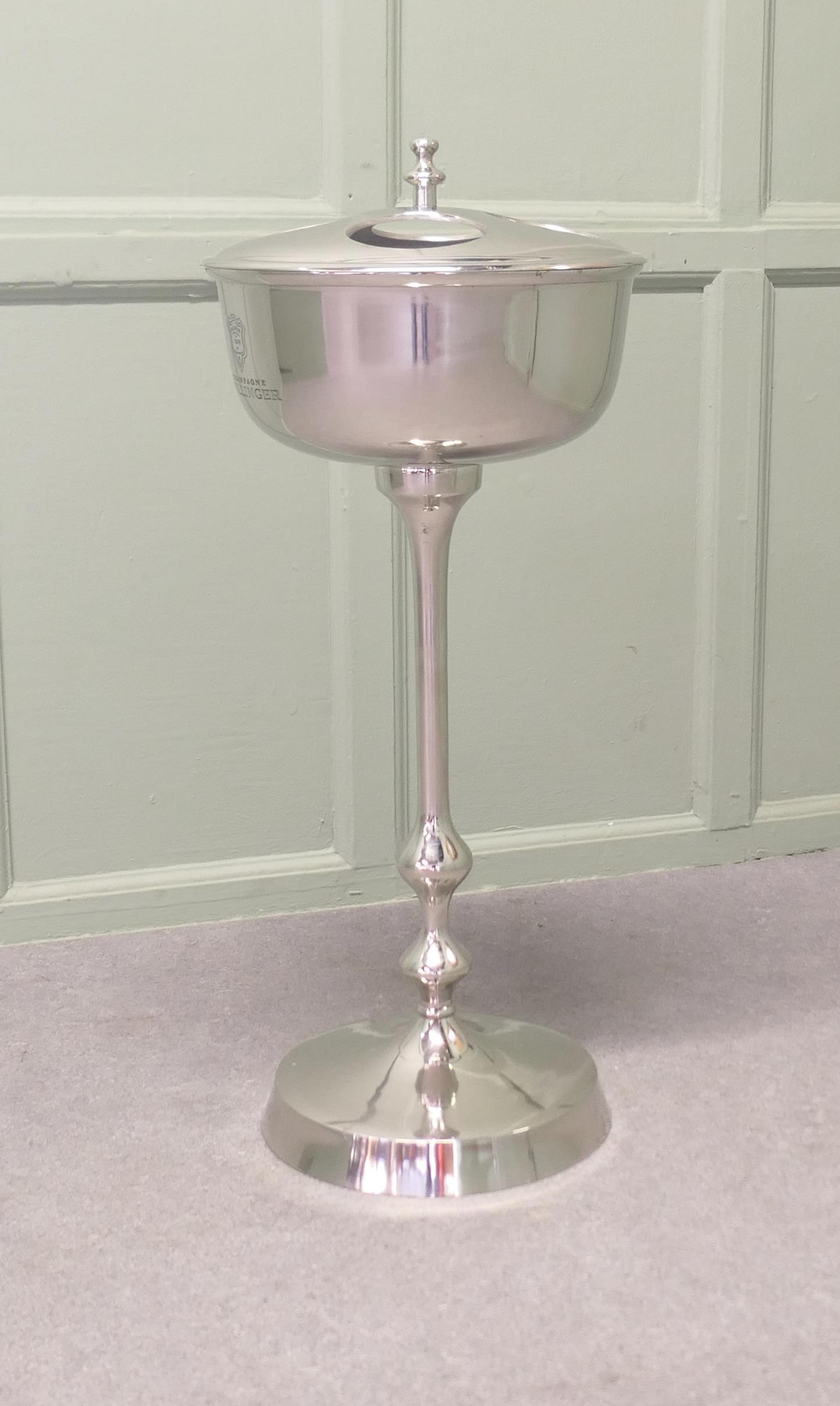 Mid Century Floor Standing Chrome Champaign Ice Bucket (1 of 6) Mid Century Floor Standing Chrome Champaign Ice Bucket (1 of 6)