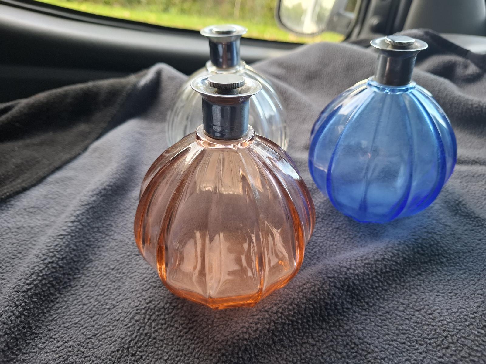 Set of 3 Art Deco Coloured Glass Dressing Table Scent Bottles c.1930 (1 of 8)