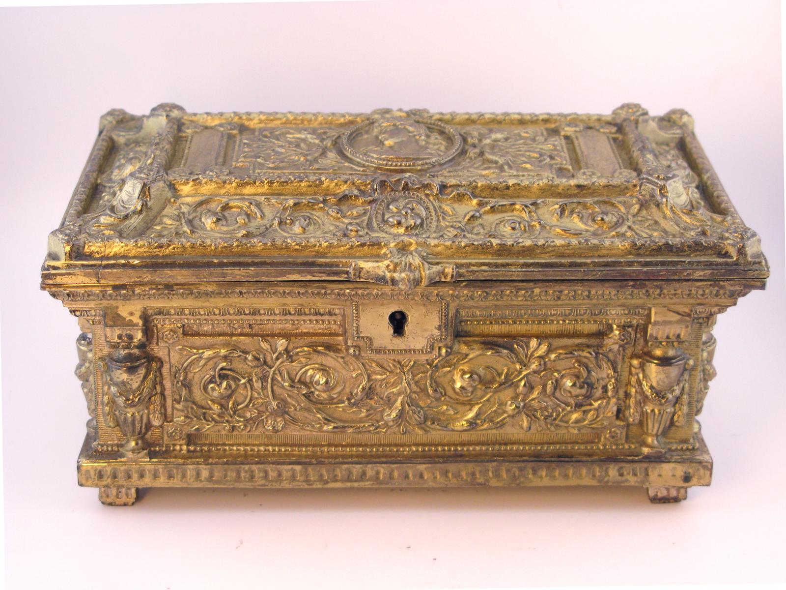 Late 19th Century French or Italian Gilt Metal Jewellery Casket / Music Box (1 of 10)
