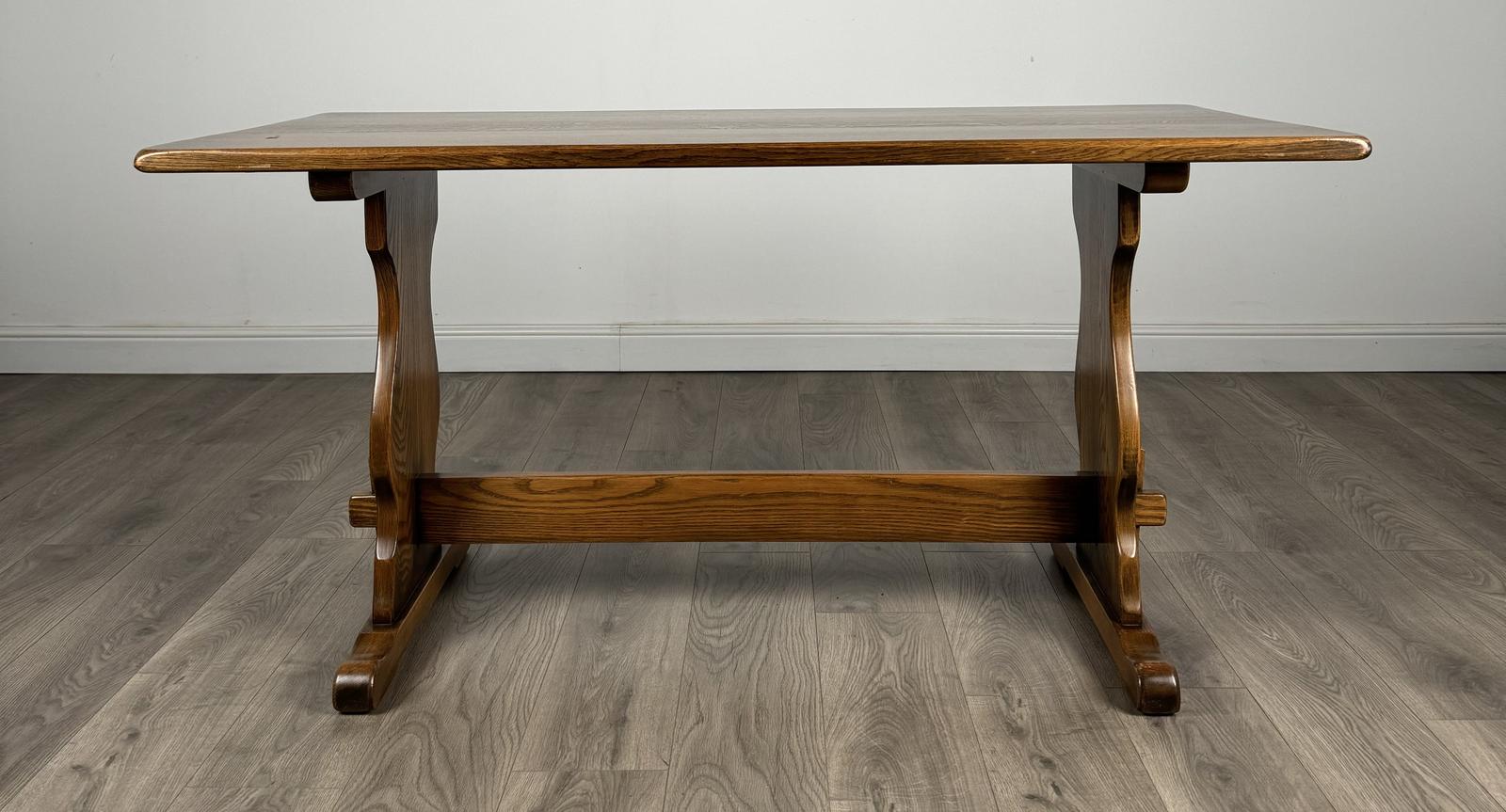 Antique 20th Century Ercol Style Dining Table in Oak (1 of 7) Antique 20th Century Ercol Style Dining Table in Oak (1 of 7)