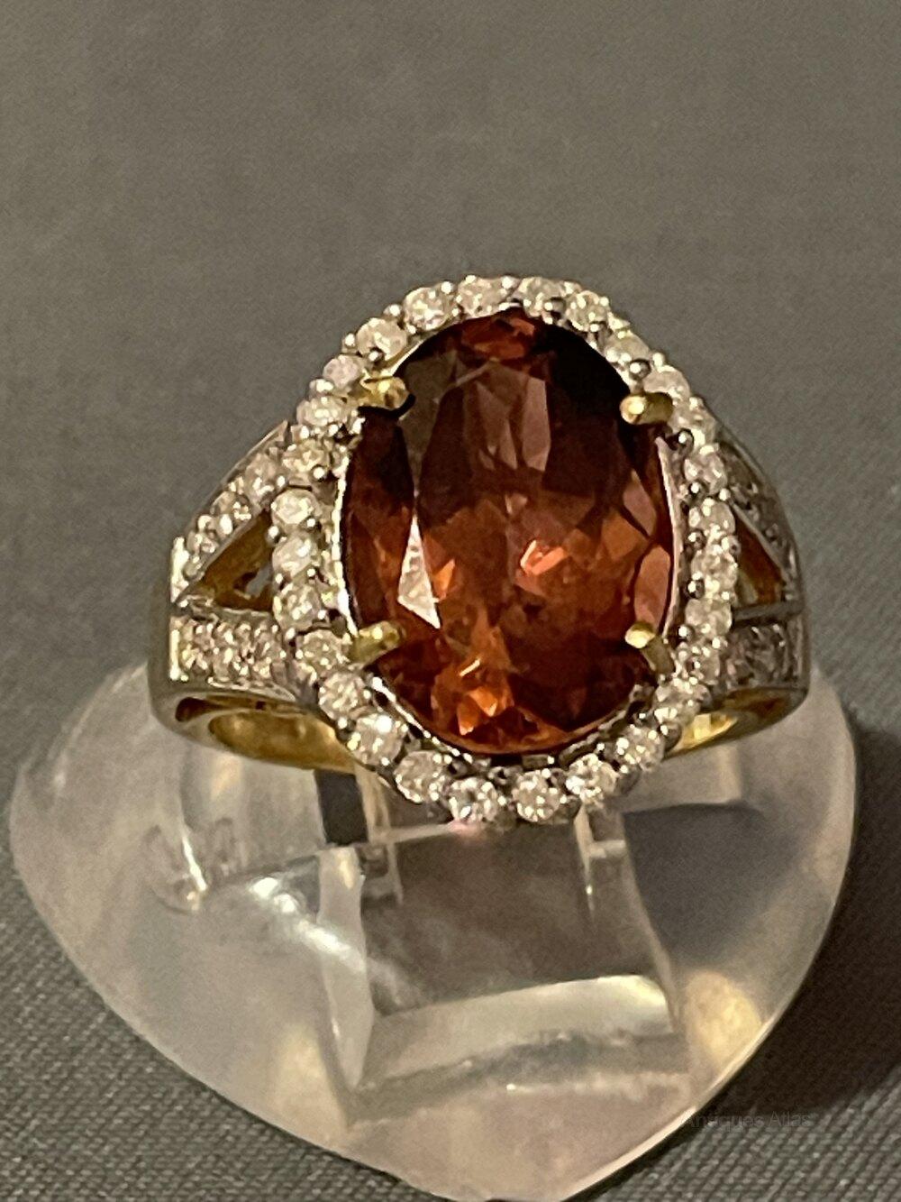 18ct Tourmaline and Diamond Dress Ring (1 of 6) 18ct Tourmaline and Diamond Dress Ring (1 of 6)