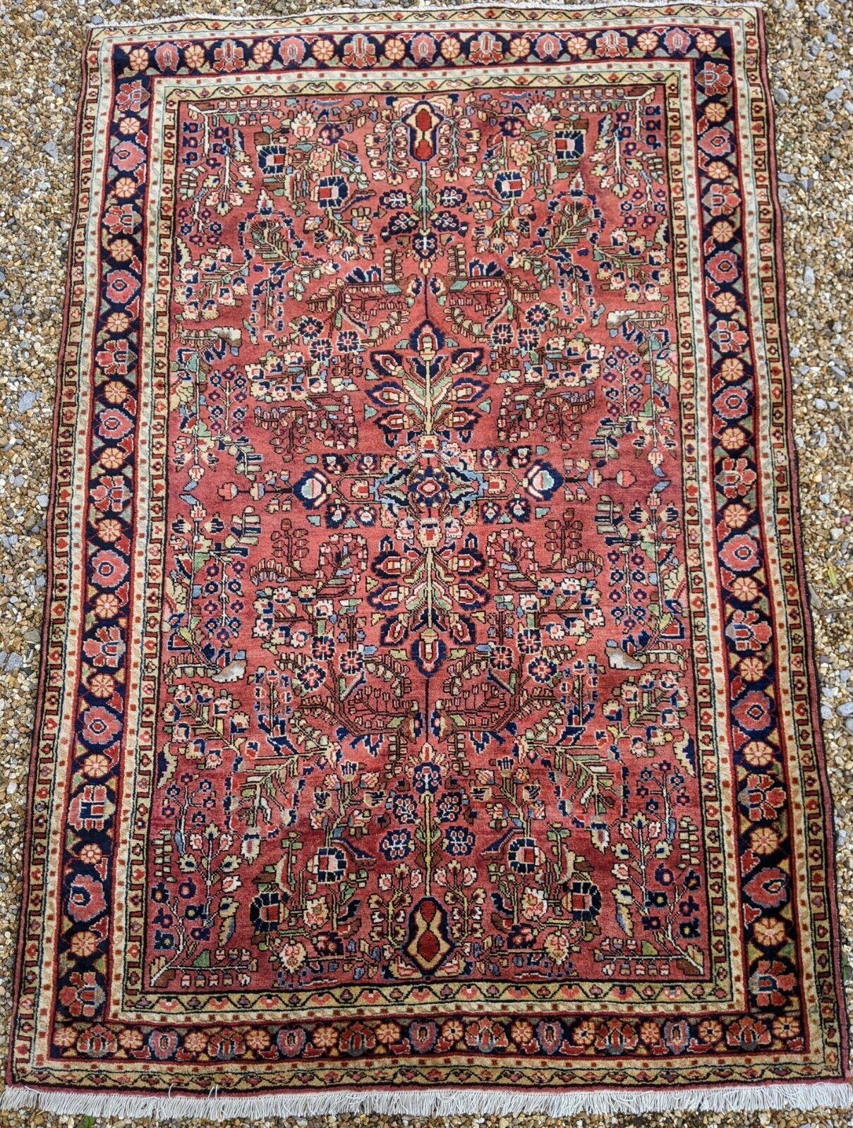 Good Antique Saroukh Carpet (1 of 7)