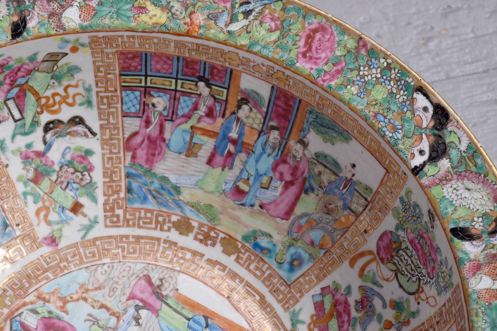 Large Canton Hand - Painted (Mandarin) Famille Rose Bowl (1 of 9) Large Canton Hand - Painted (Mandarin) Famille Rose Bowl (1 of 9)